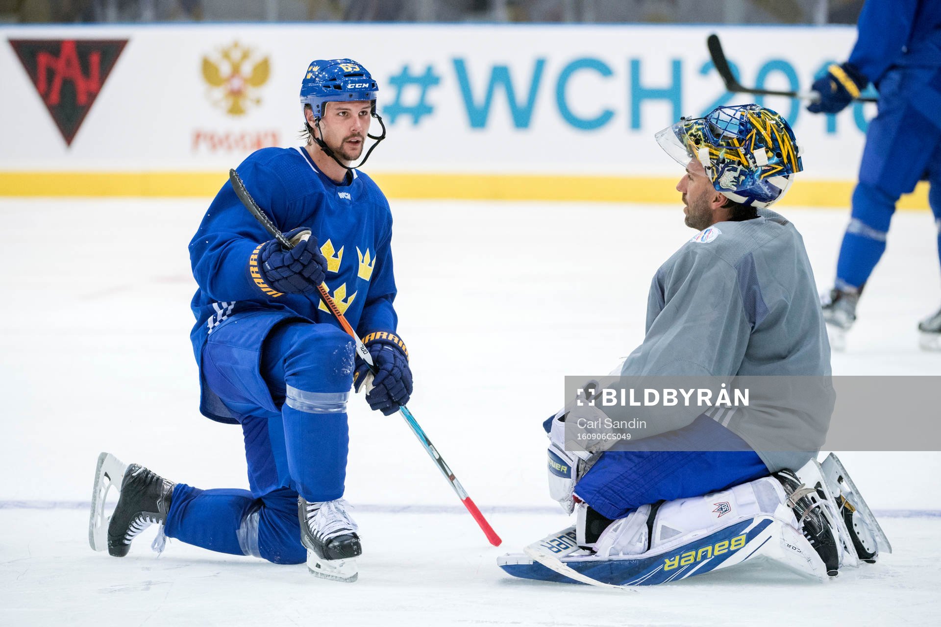 Sveriges Erik Karlsson och målvakt Henrik Lundqvist