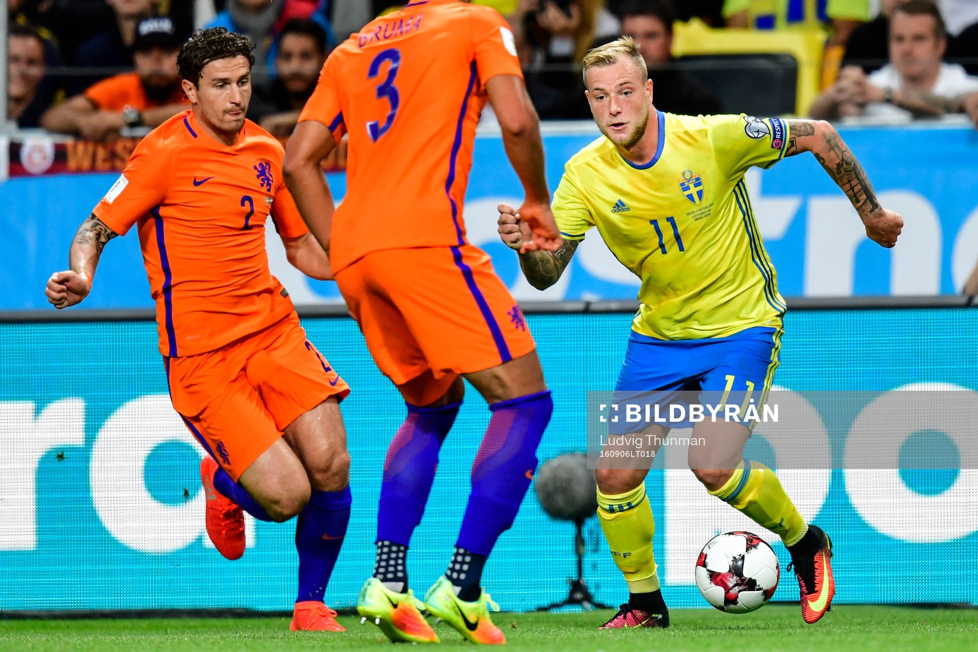 Sveriges John Guidetti och Hollands Daryl Janmaat