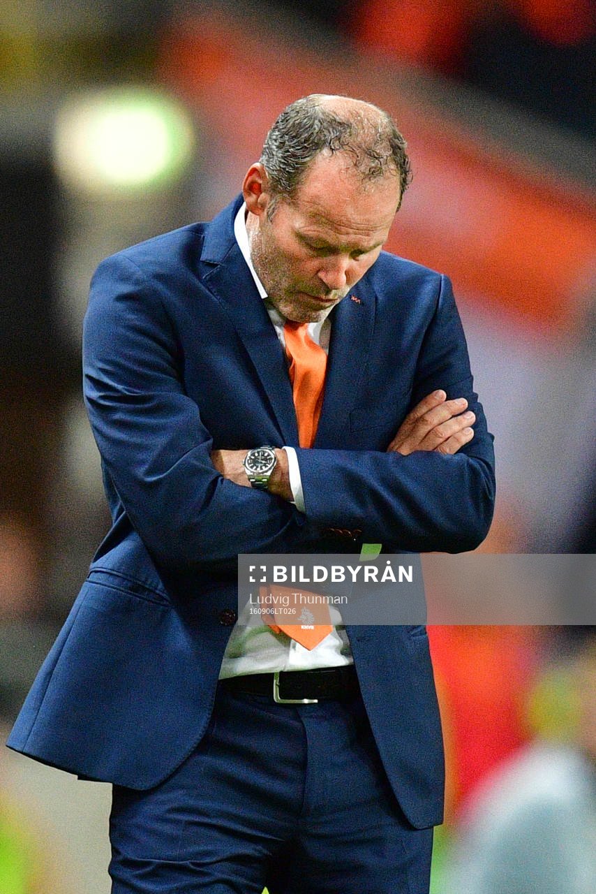 Hollands förbundskapten Danny Blind deppar