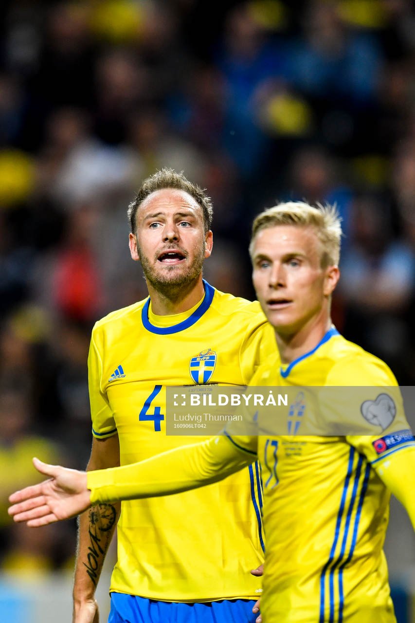 Sveriges Andreas Granqvist och Oscar Wendt