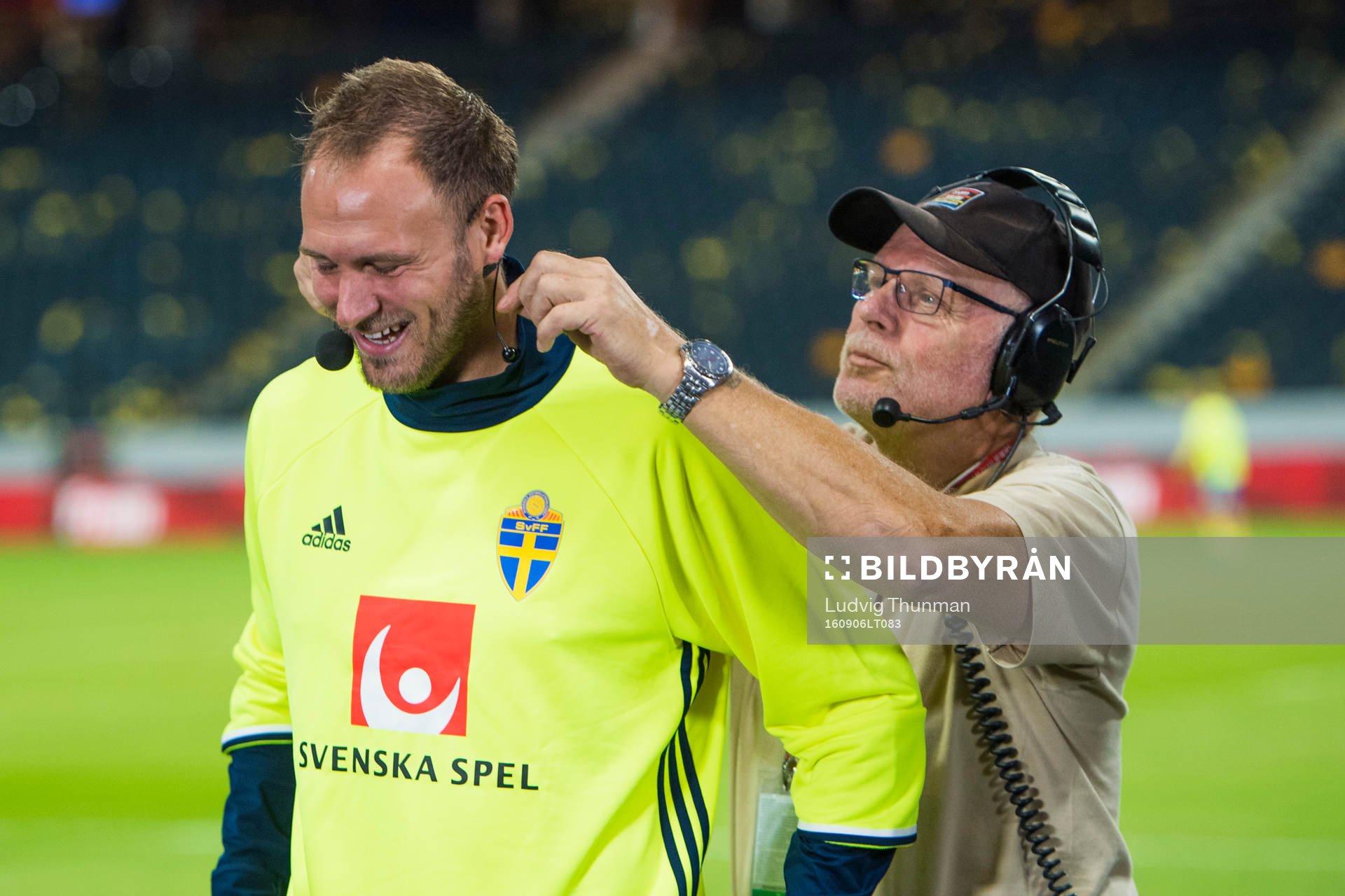 Sveriges Andreas Granqvist får mikrofon för att bli