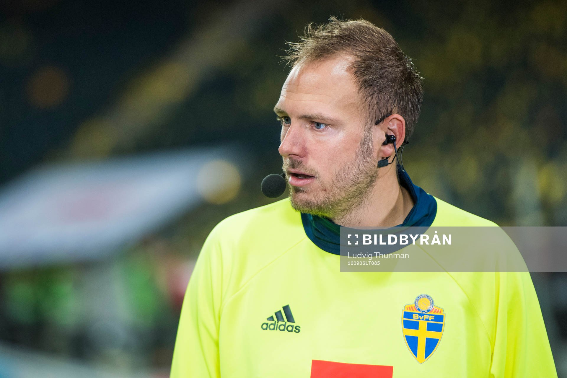 Sveriges Andreas Granqvist blir intervjuad