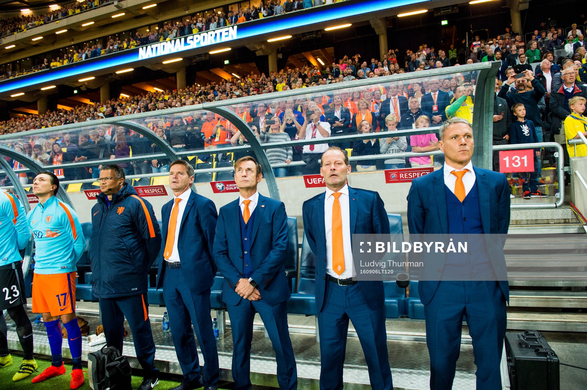 Hollands ledarstab med förbundskapten Danny Blind och
