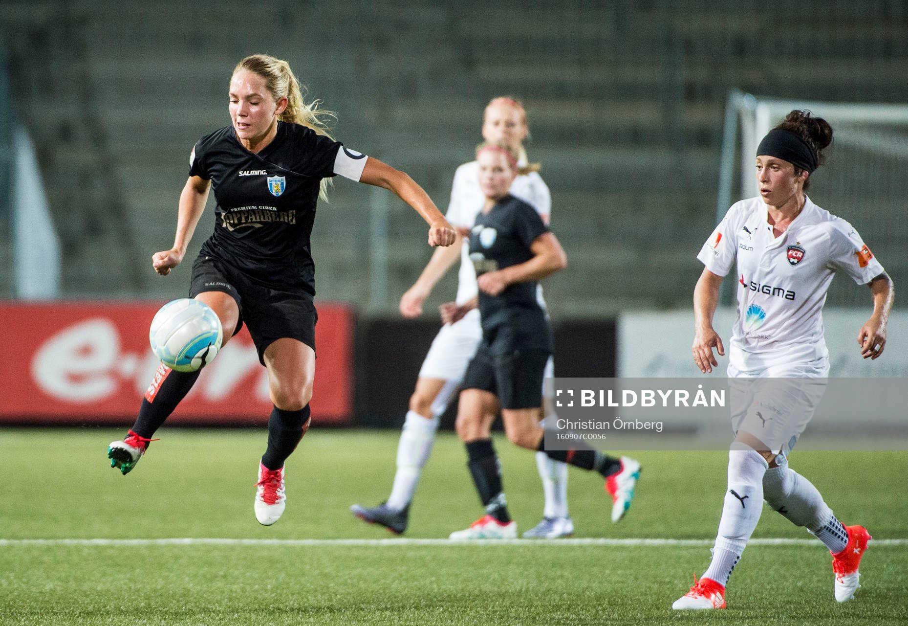 Göteborgs Elin Rubensson mot Rosengårds Ella Masar
