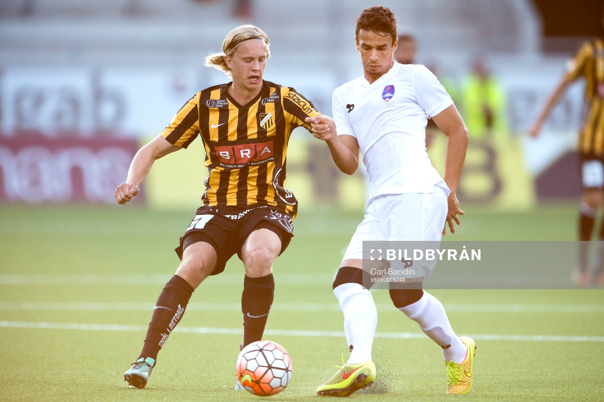 Häckens Gustav Berggren och Delhi Dynamos Memo