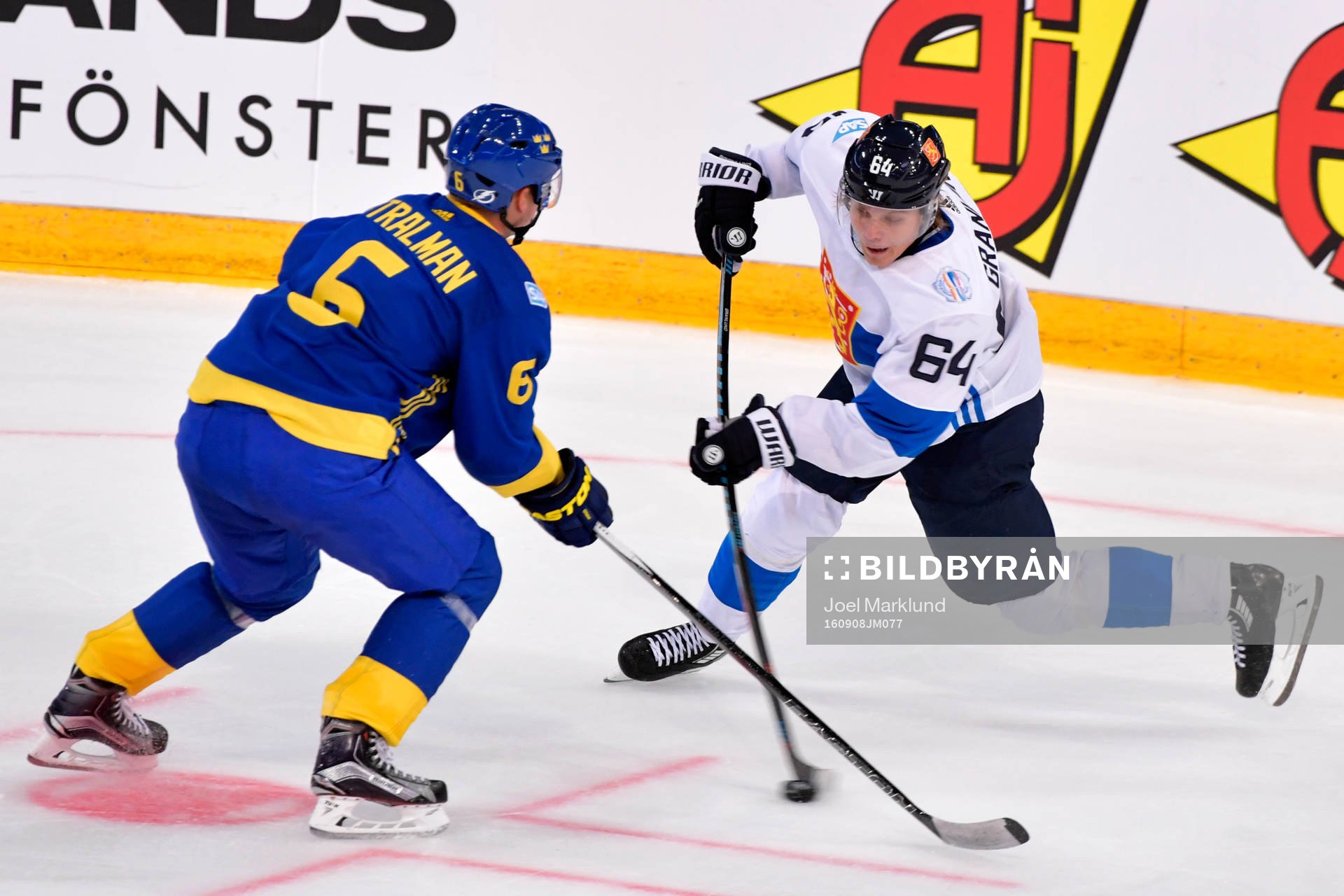 Sveriges Anton Strålman och Finlands Mikael Granlund