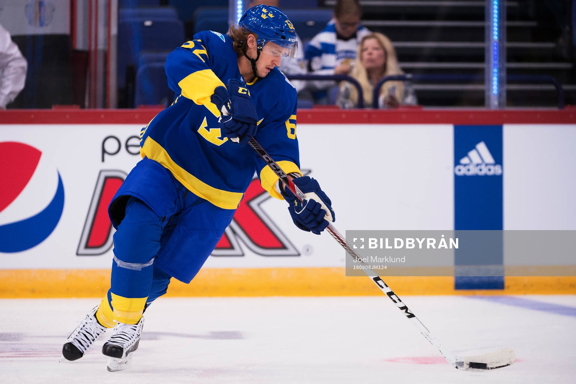 Sveriges Carl Hagelin på uppvärmningen innan