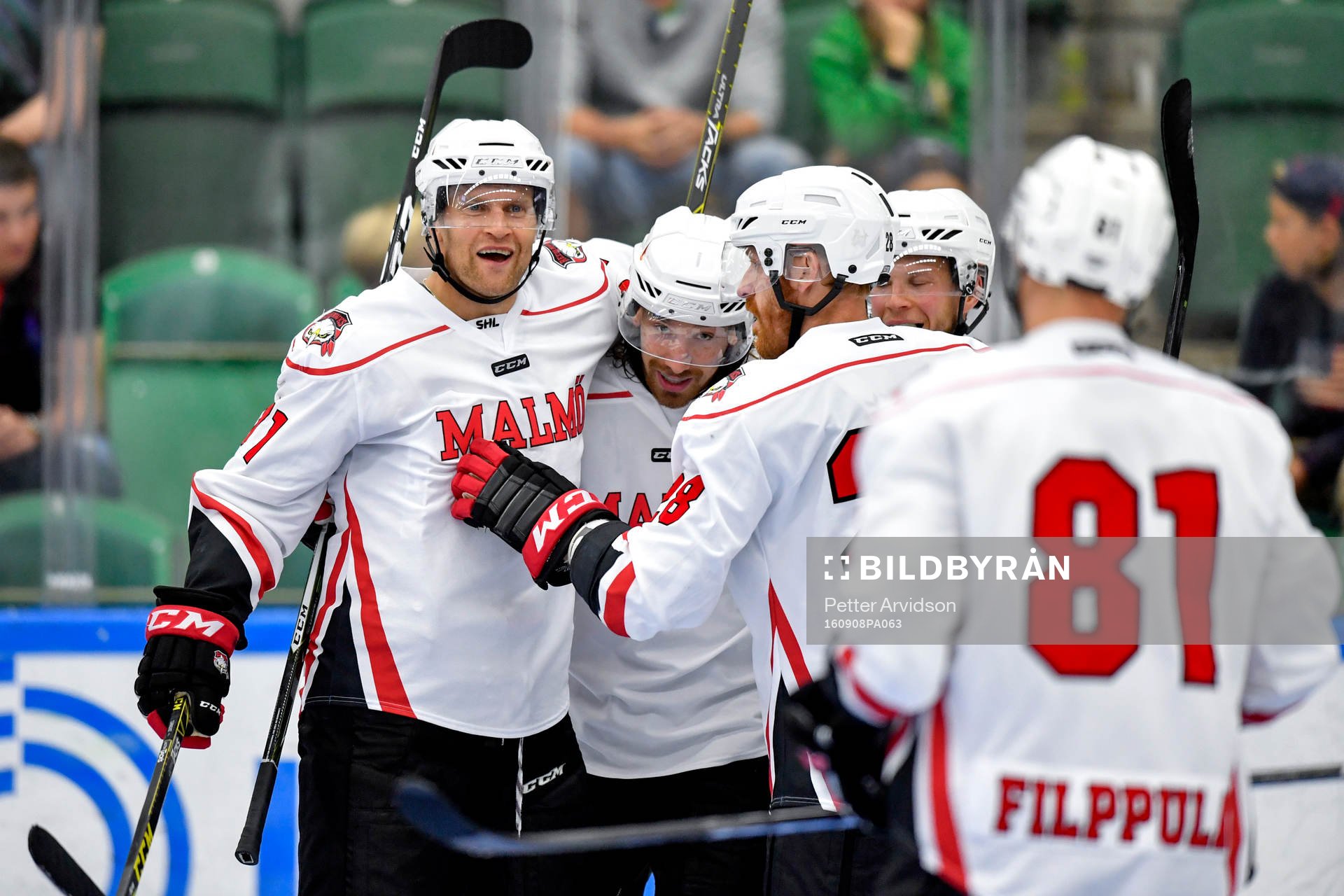 Malmö Redhawks Mathias Tjärnqvist kramar om Andreas
