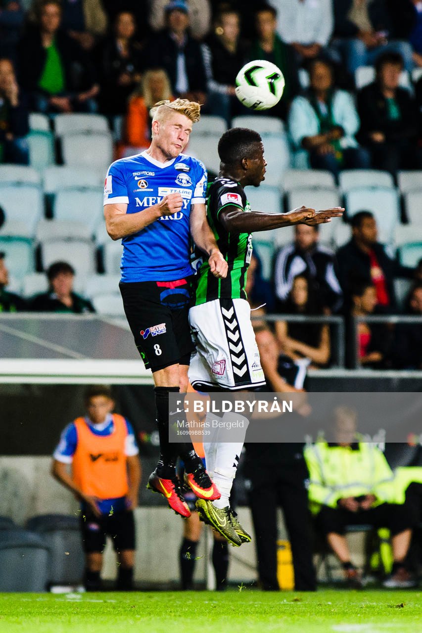 Trelleborgs Robin Andersson och GAIS Kieron Cadogan i