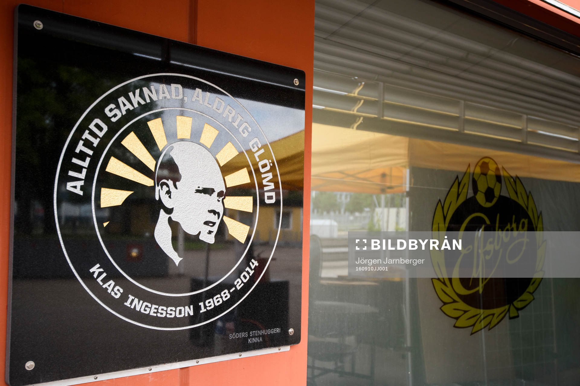 Klas Ingessons minnestavla på Borås arena innan