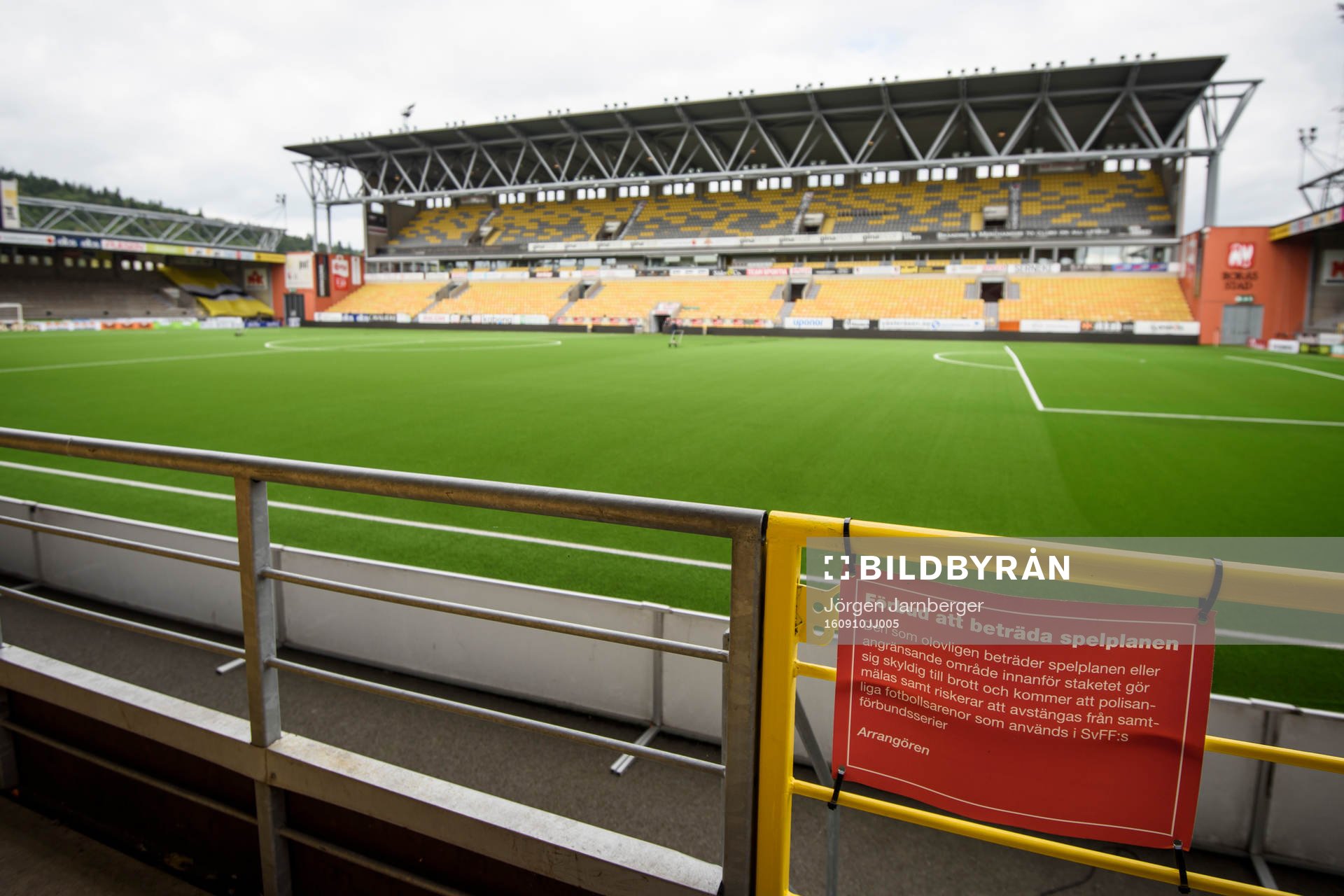 Förbudsskylt avseende beträda planen på Borås arena