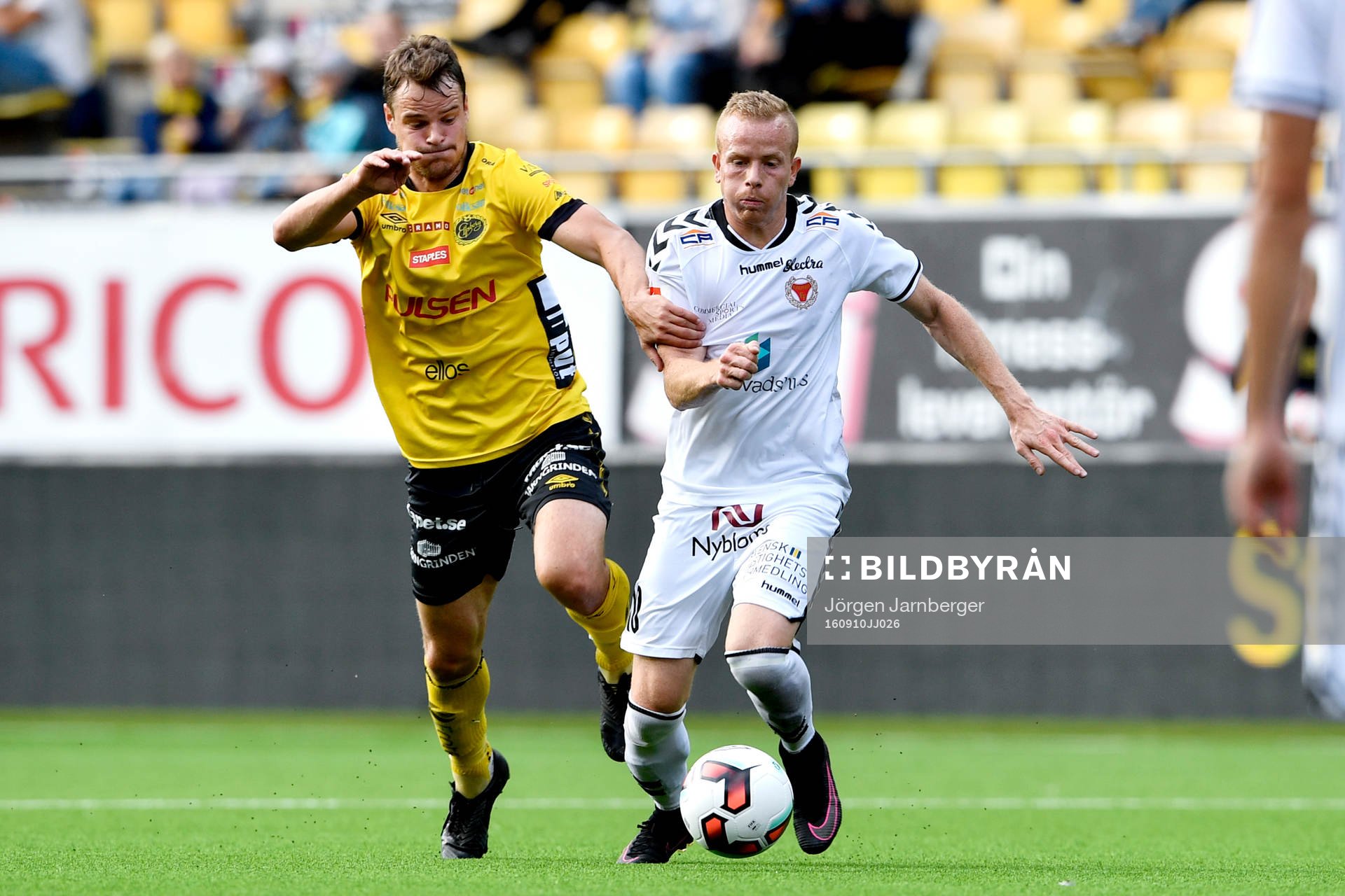 Elfsborgs Henning Hauger och Kalmars Tobias Eriksson