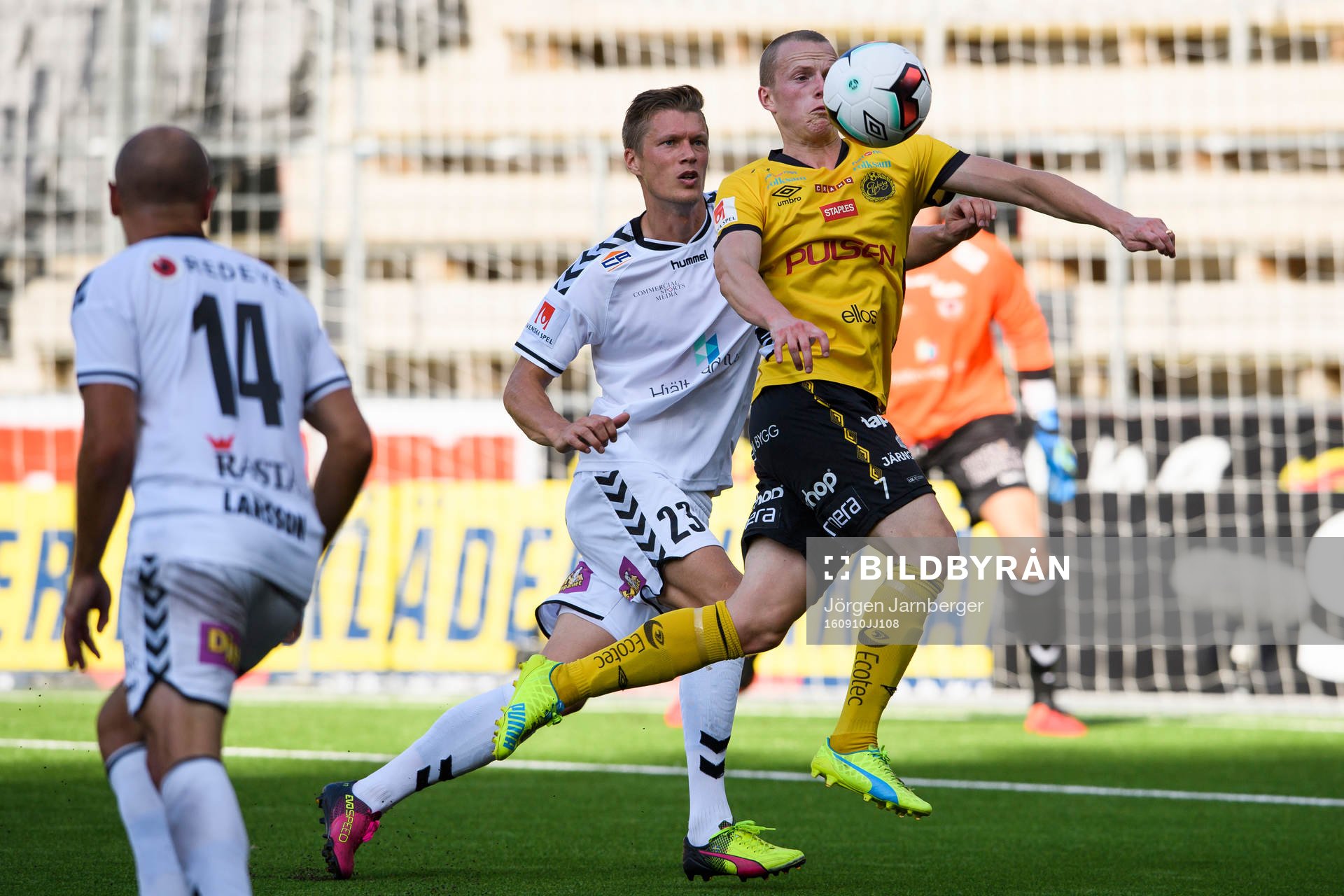 Elfsborgs Daniel Gustavsson och Kalmars Viktor Elm