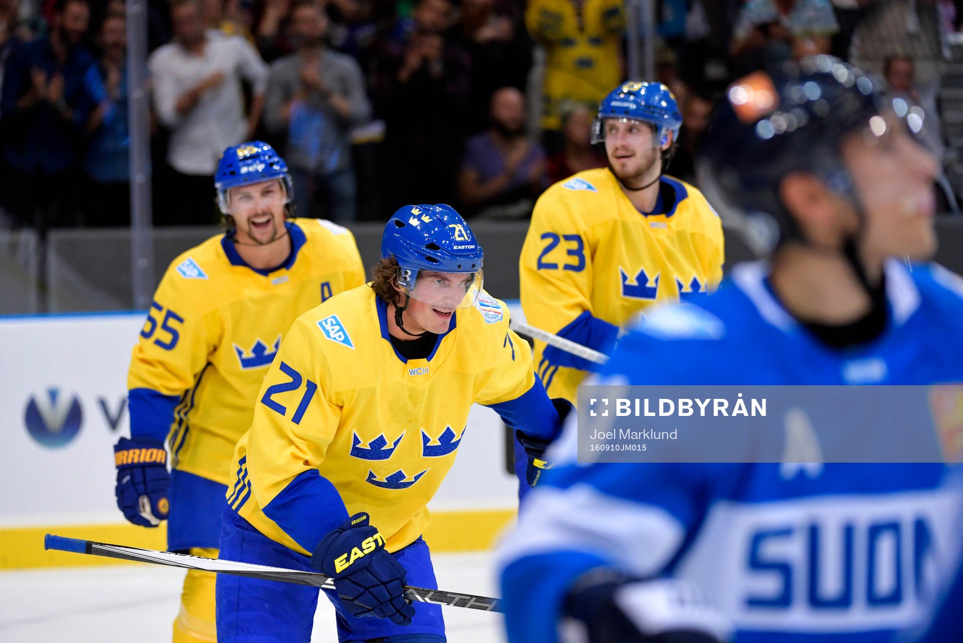 Sveriges Loui Eriksson jublar