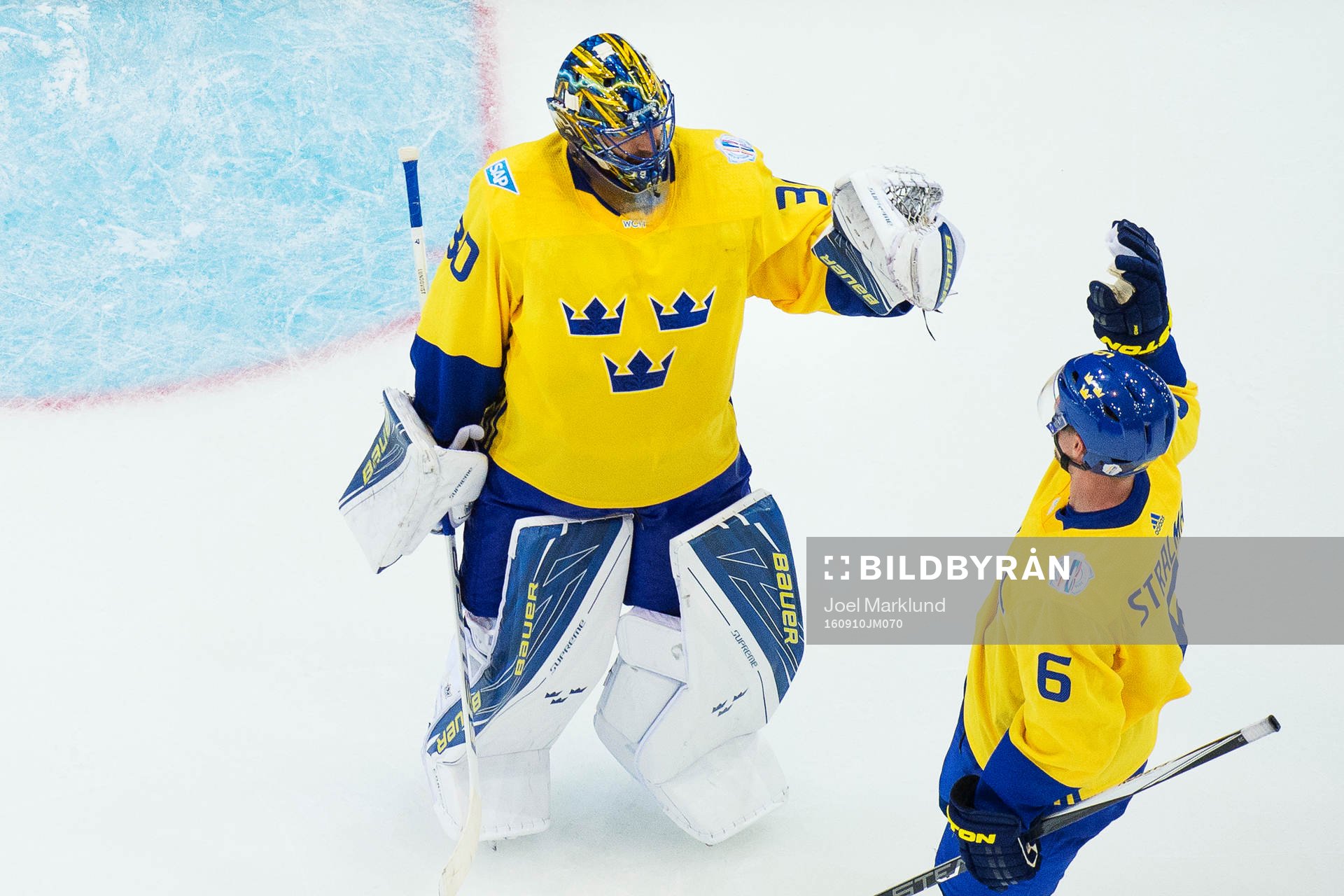 Sveriges målvakt Henrik Lundqvist och Anton Strålman