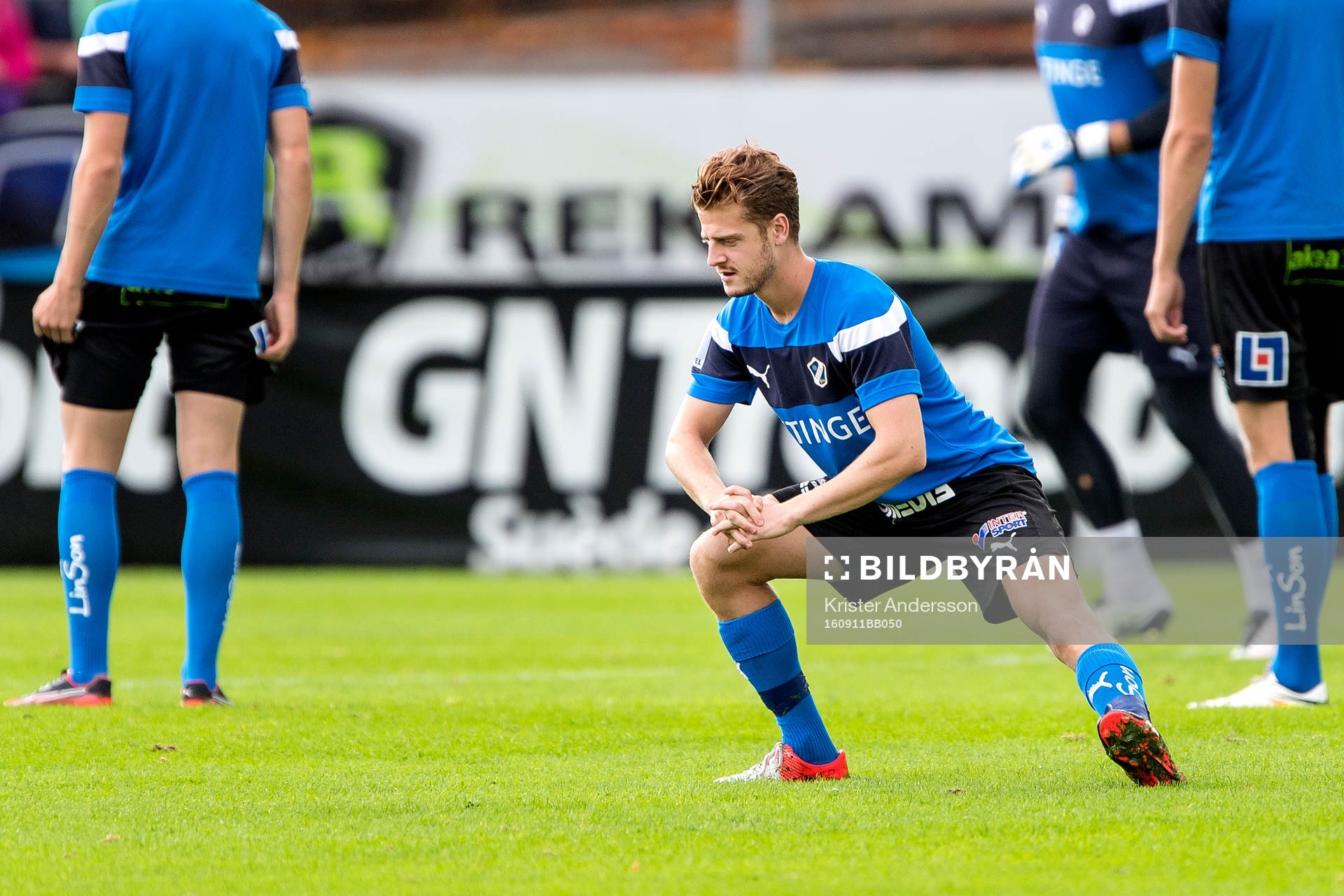 Halmstads Rebin Asaad före fotbollsmatchen i Superettan