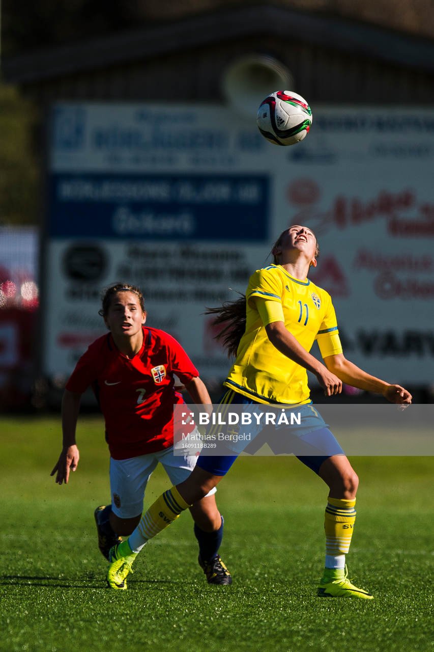 Norges Madeleine H Mellemstrand och Sveriges Lisa Johansson