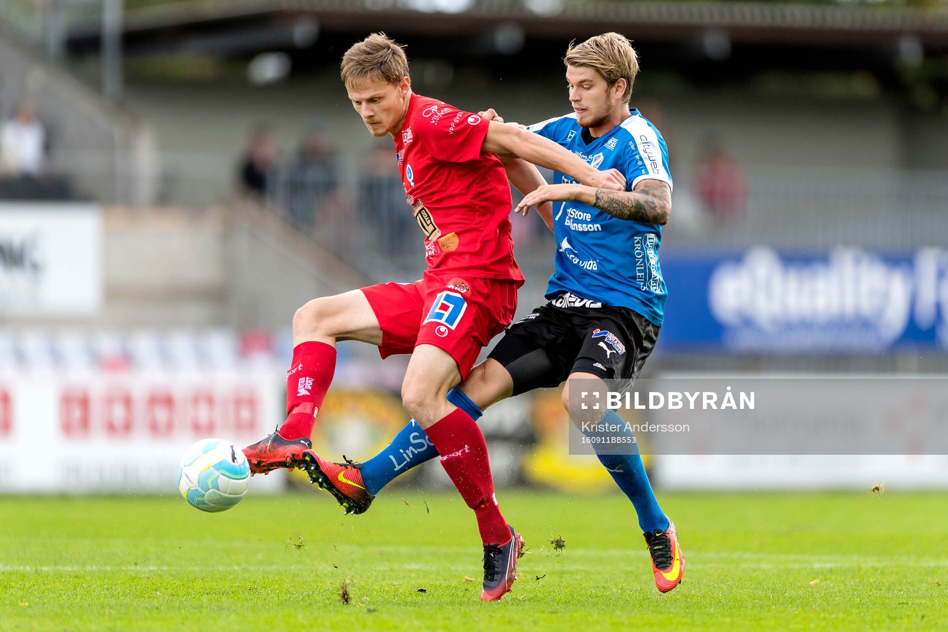 Åtvidabergs Simon Alexandersson och Halmstads Marcus