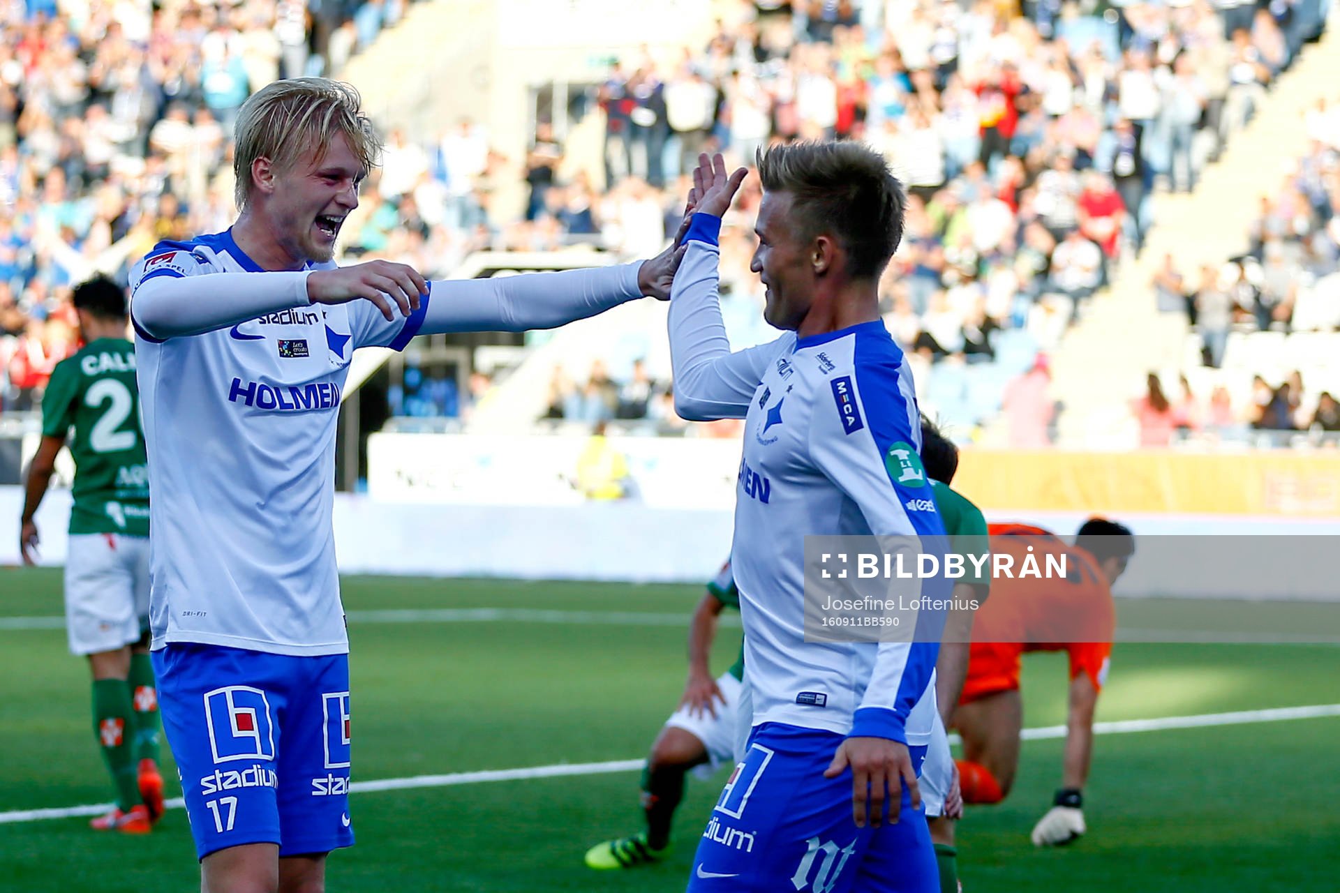Norrköpings Karl Holmberg och Nicklas Bärkroth jublar