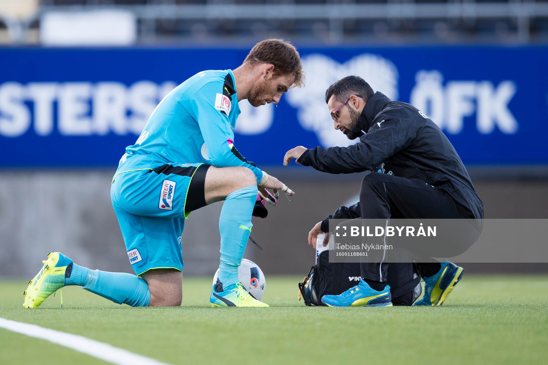 Helsingborgs målvakt Tomer Chencinski har ont