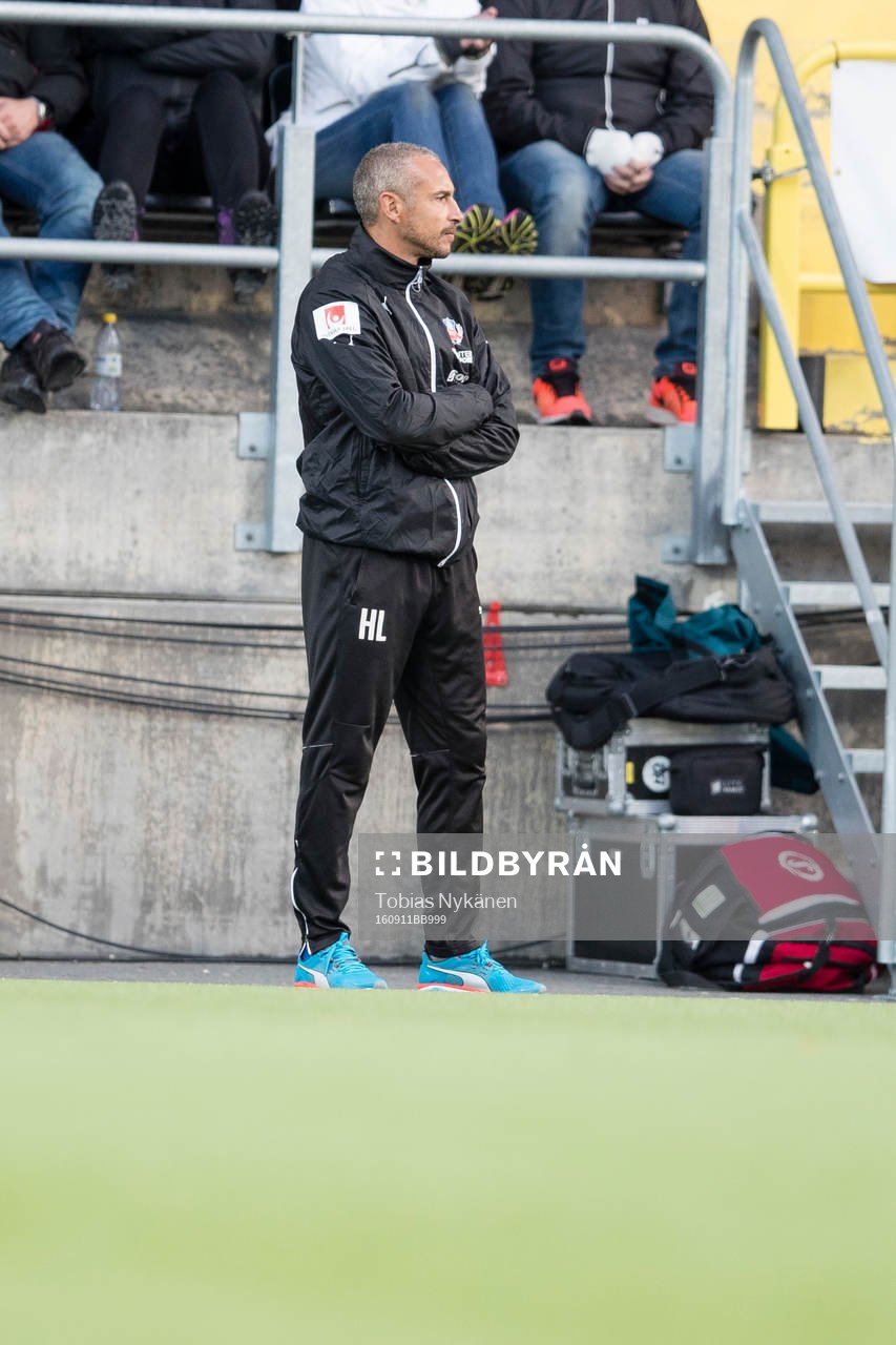 Helsingborgs manager Henrik Larsson