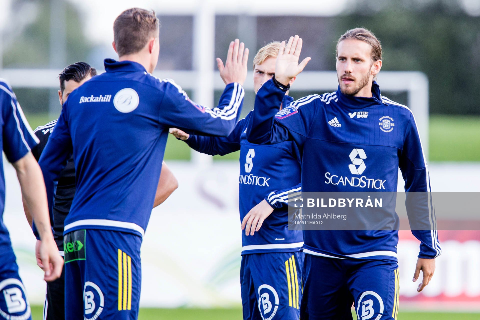 Ängelholms Johan Eiswohld med lagkamrater
