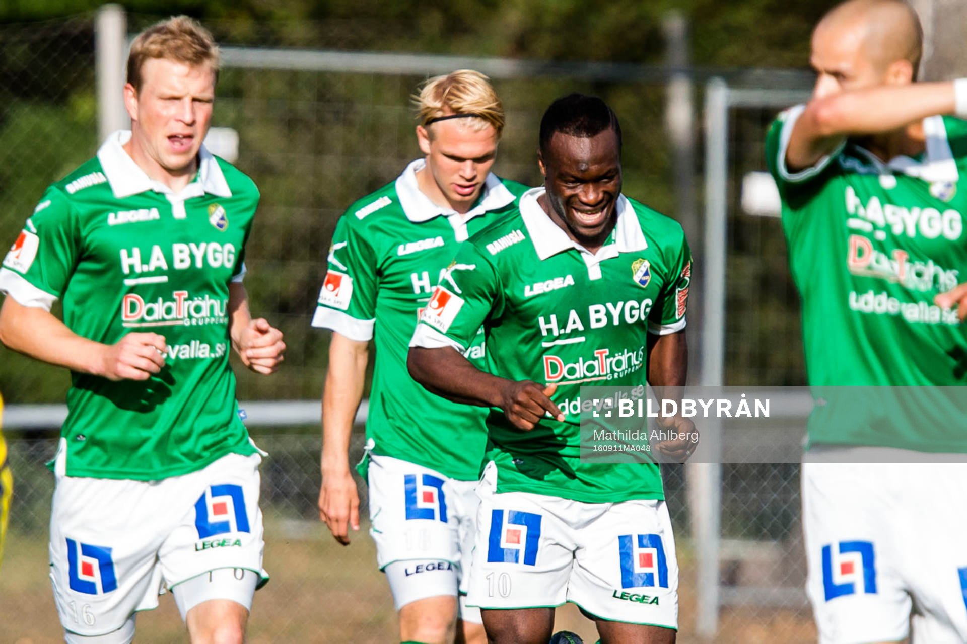 Ljungskiles spelare jublar
