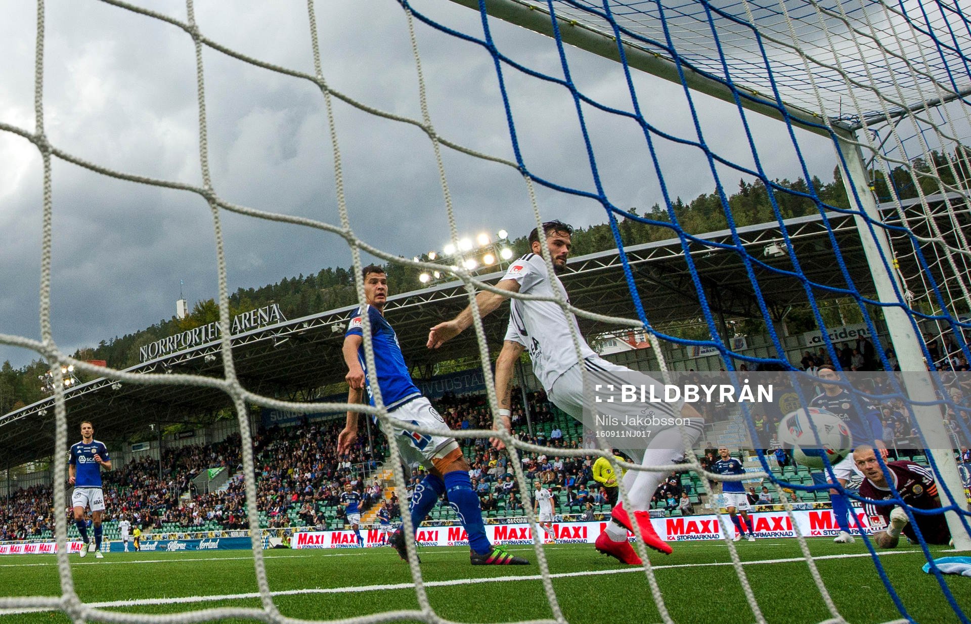 s Denni Avdic gör 1-0