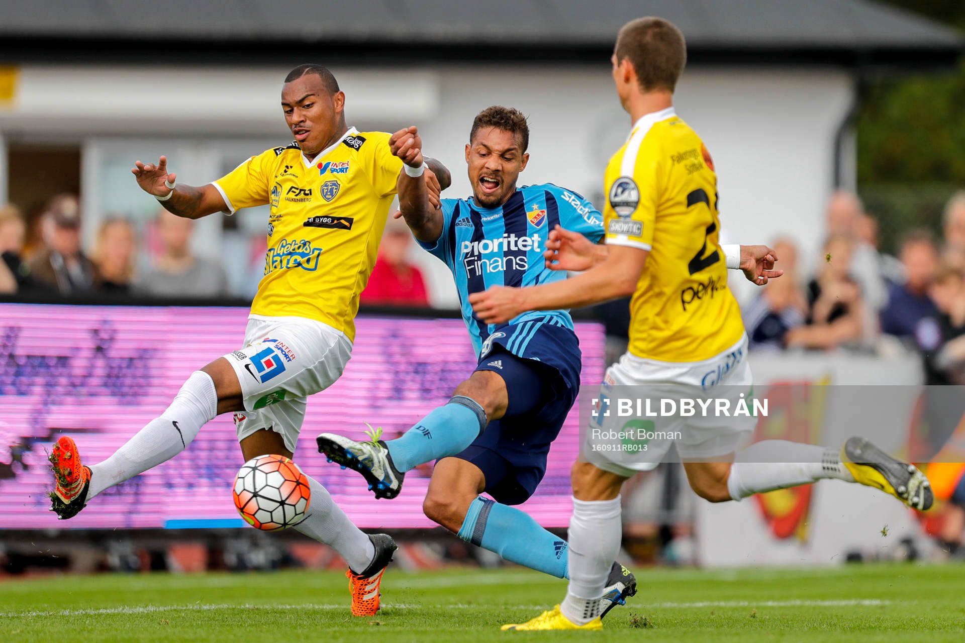 Djurgårdens Mathias Ranegie gör 1-1
