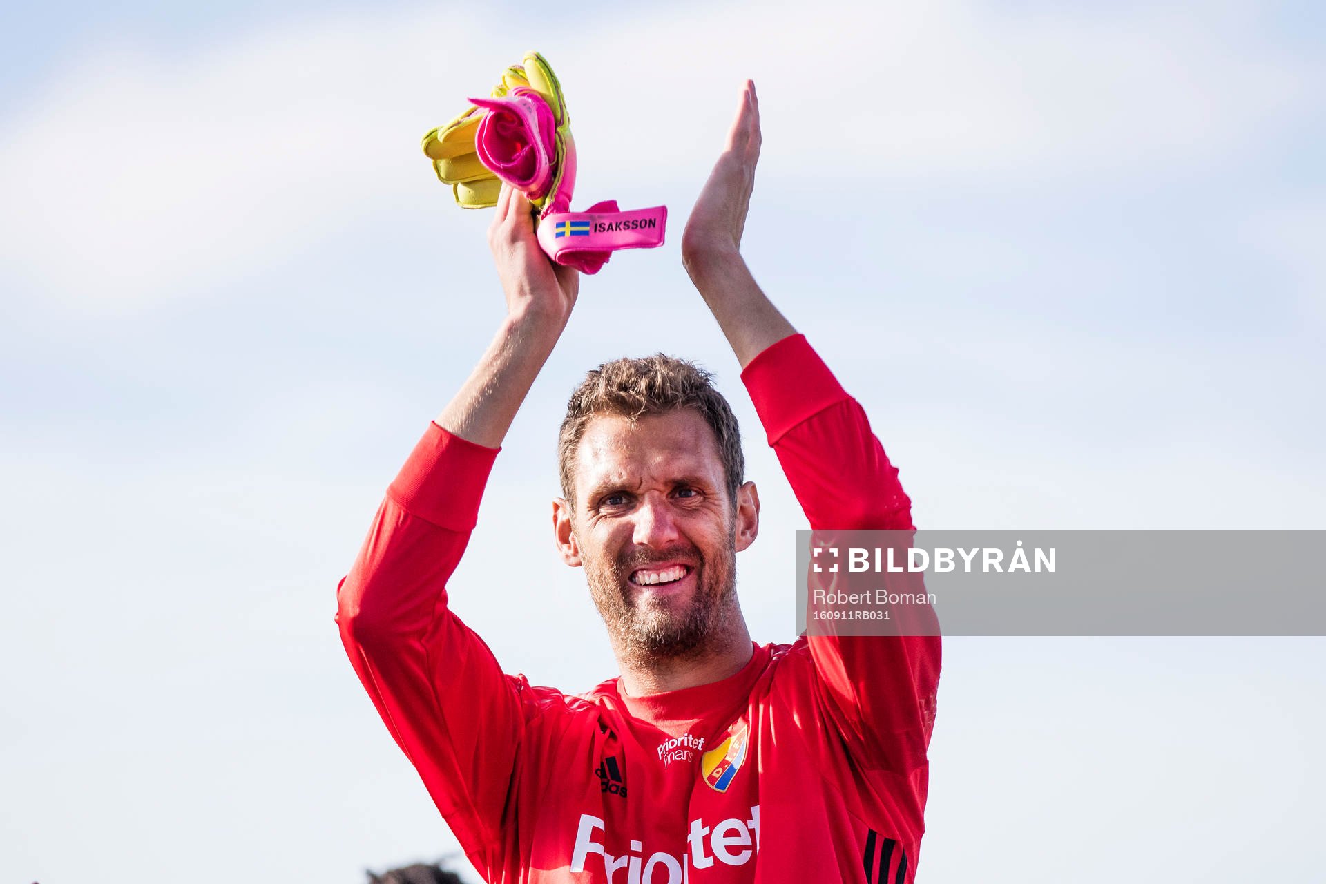Djurgårdens målvakt Andreas Isaksson jublar