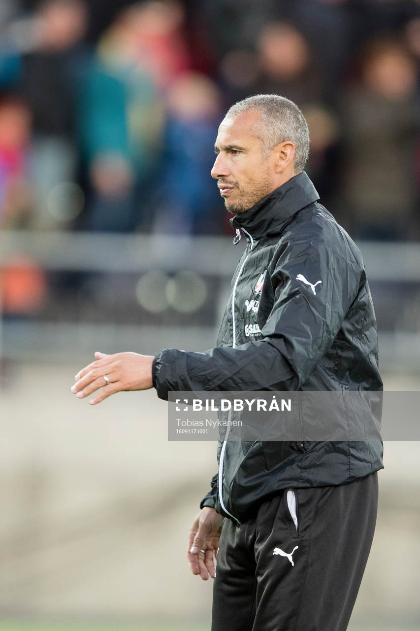 Helsingborgs manager Henrik Larsson