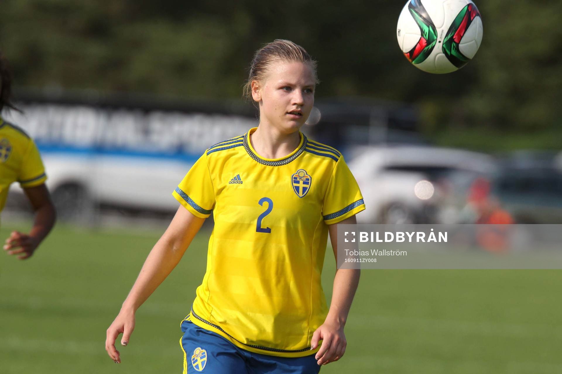 Sveriges nummer 2 Moa Similä under  F16-landskampen i fotboll mellan Sverige och Norge den 11 september 2016 på Dalhem IP på Gotland. 