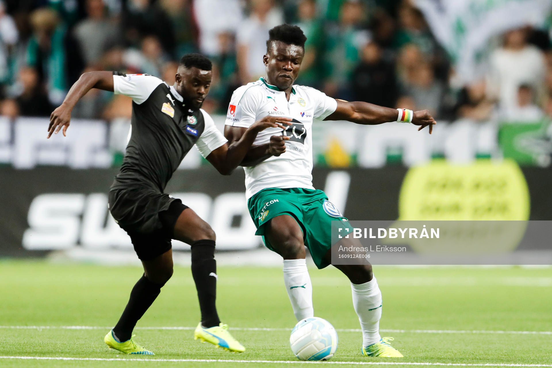 Örebros Maic Sema och Hammarbys Joseph Aidoo