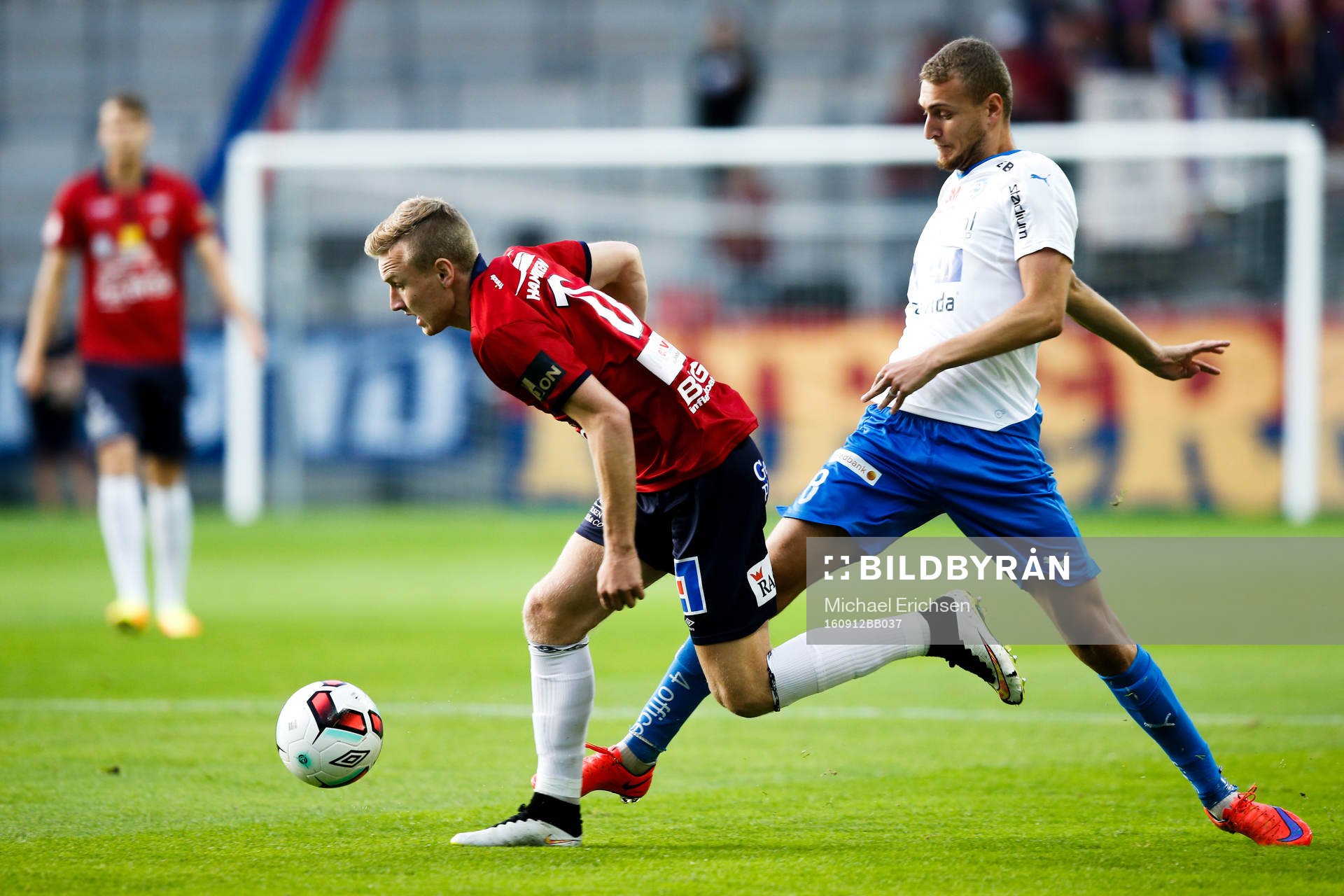 2  Örgrytes Sebastian Ohlsson och Värnamos  Gentrit Citaku