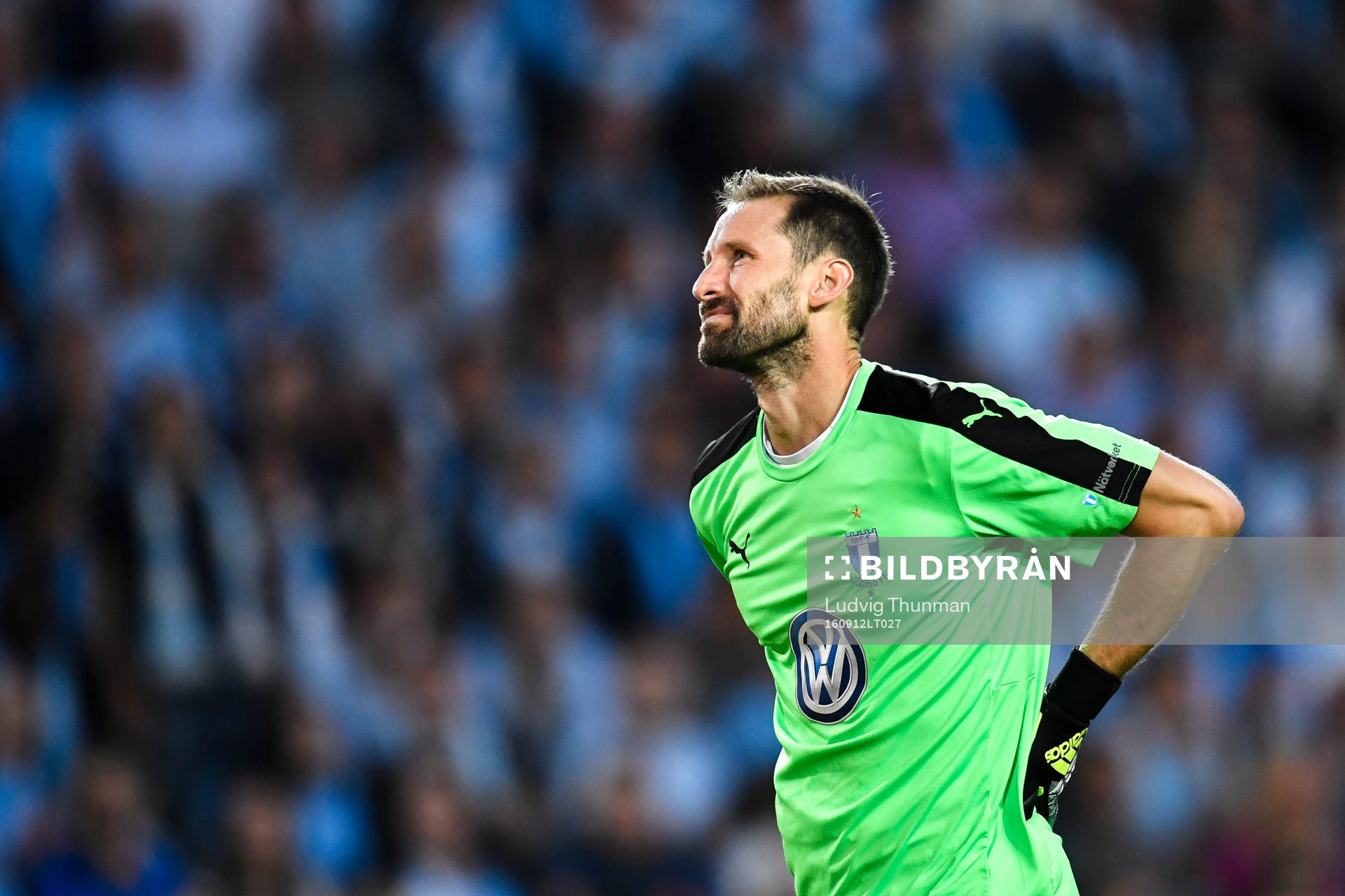 Malmö FFs målvakt Johan Wiland deppar