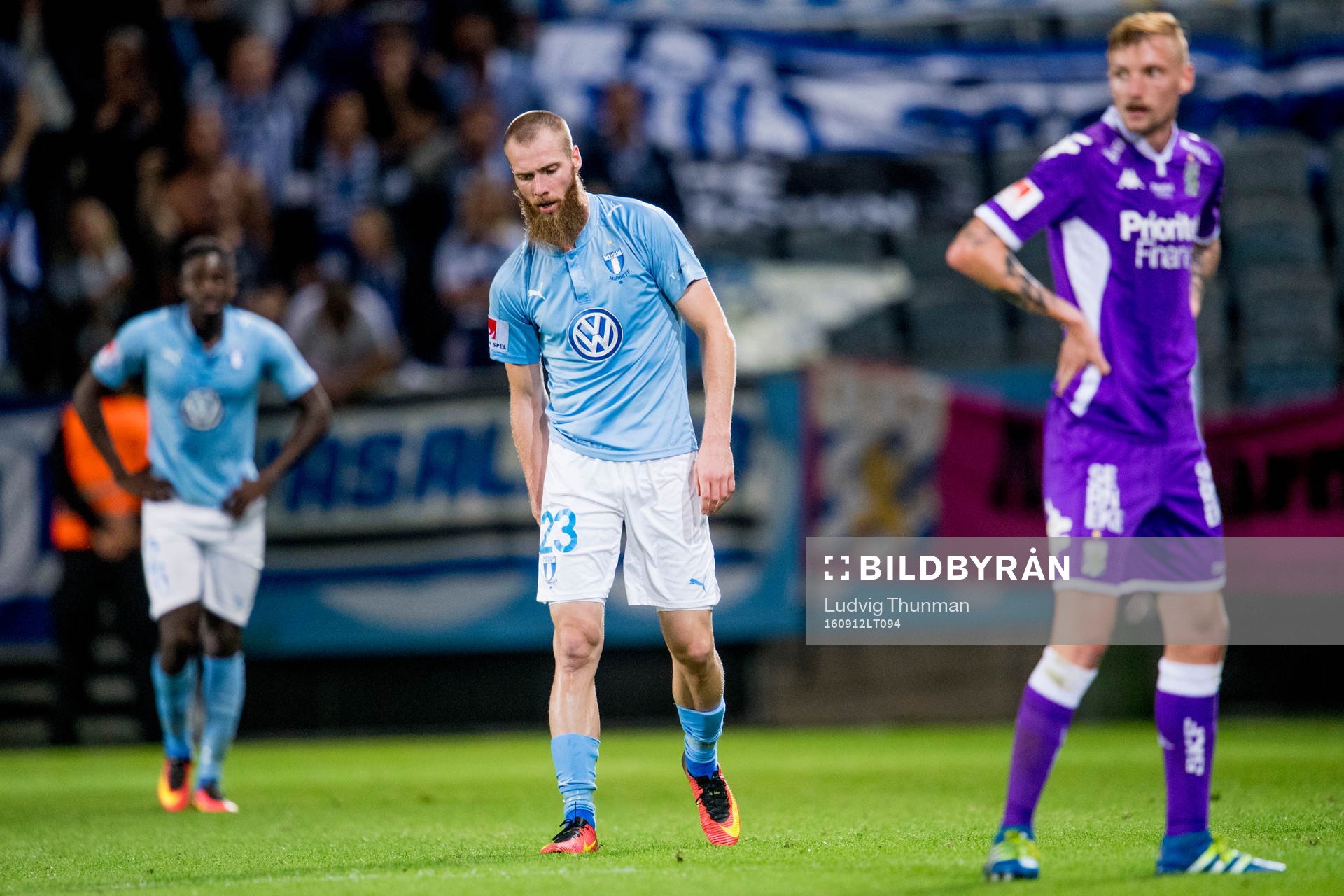 Malmö FFs Jo Inge Berget haltar