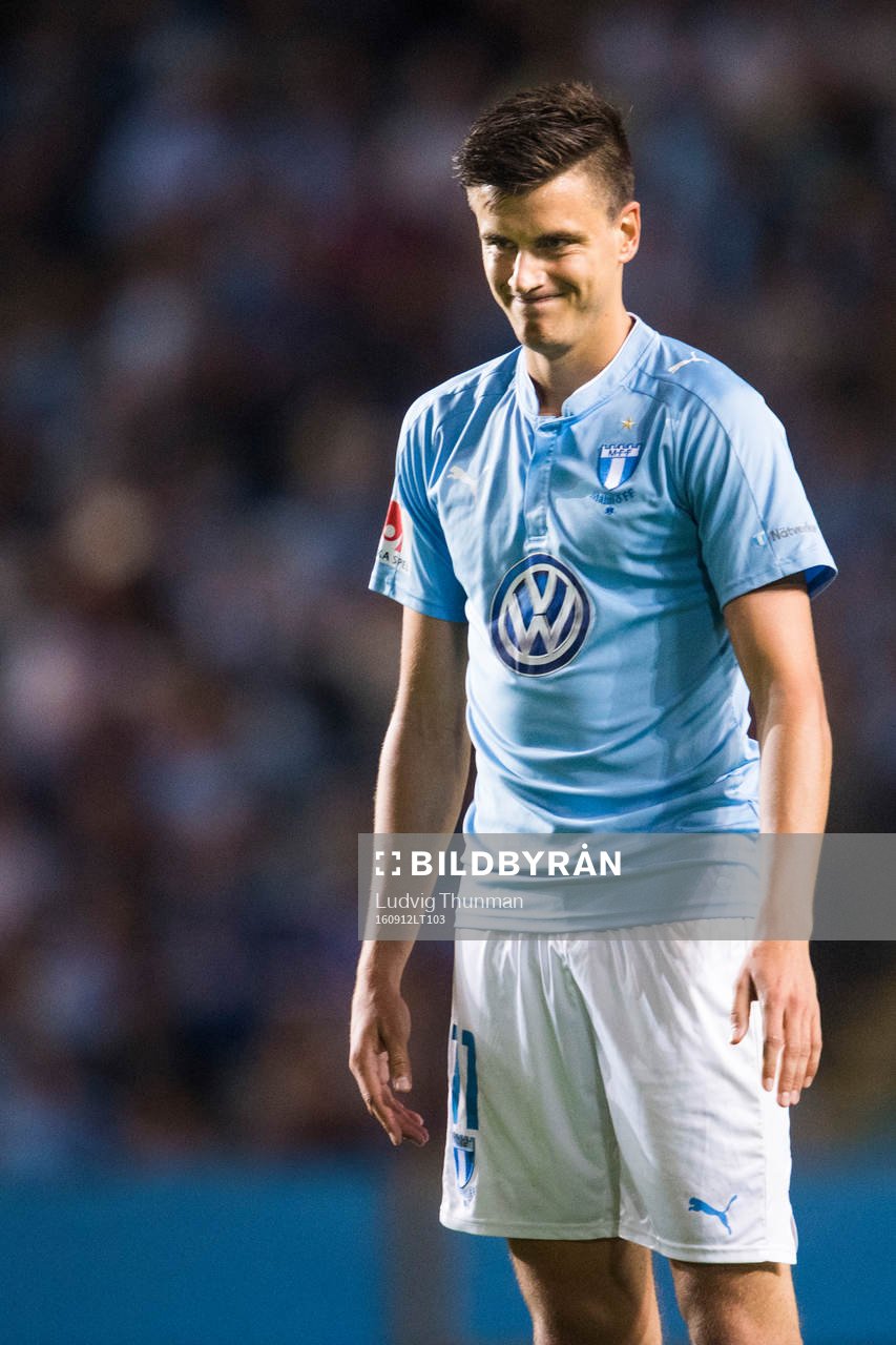 Malmö FFs Alexander Jeremejeff deppar