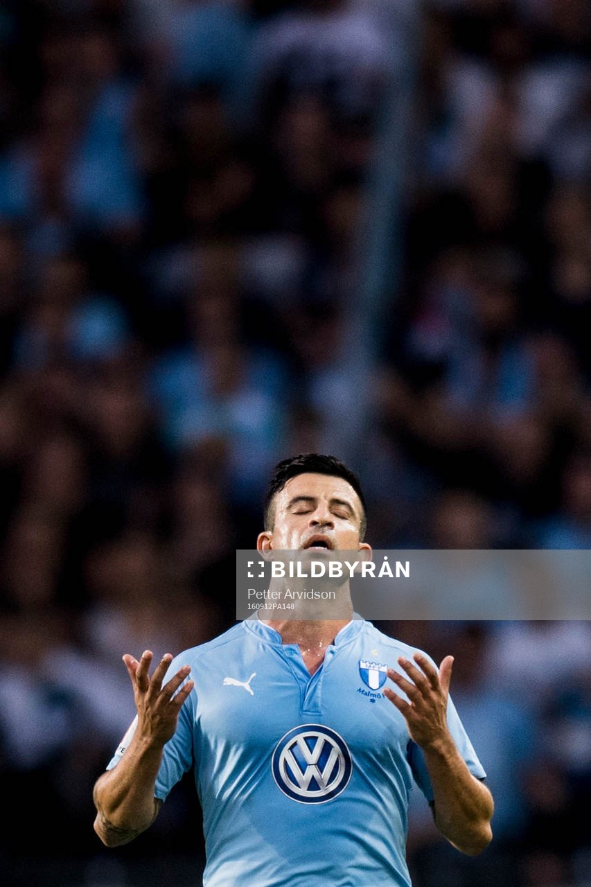 Malmö FFs Behrang Safari deppar