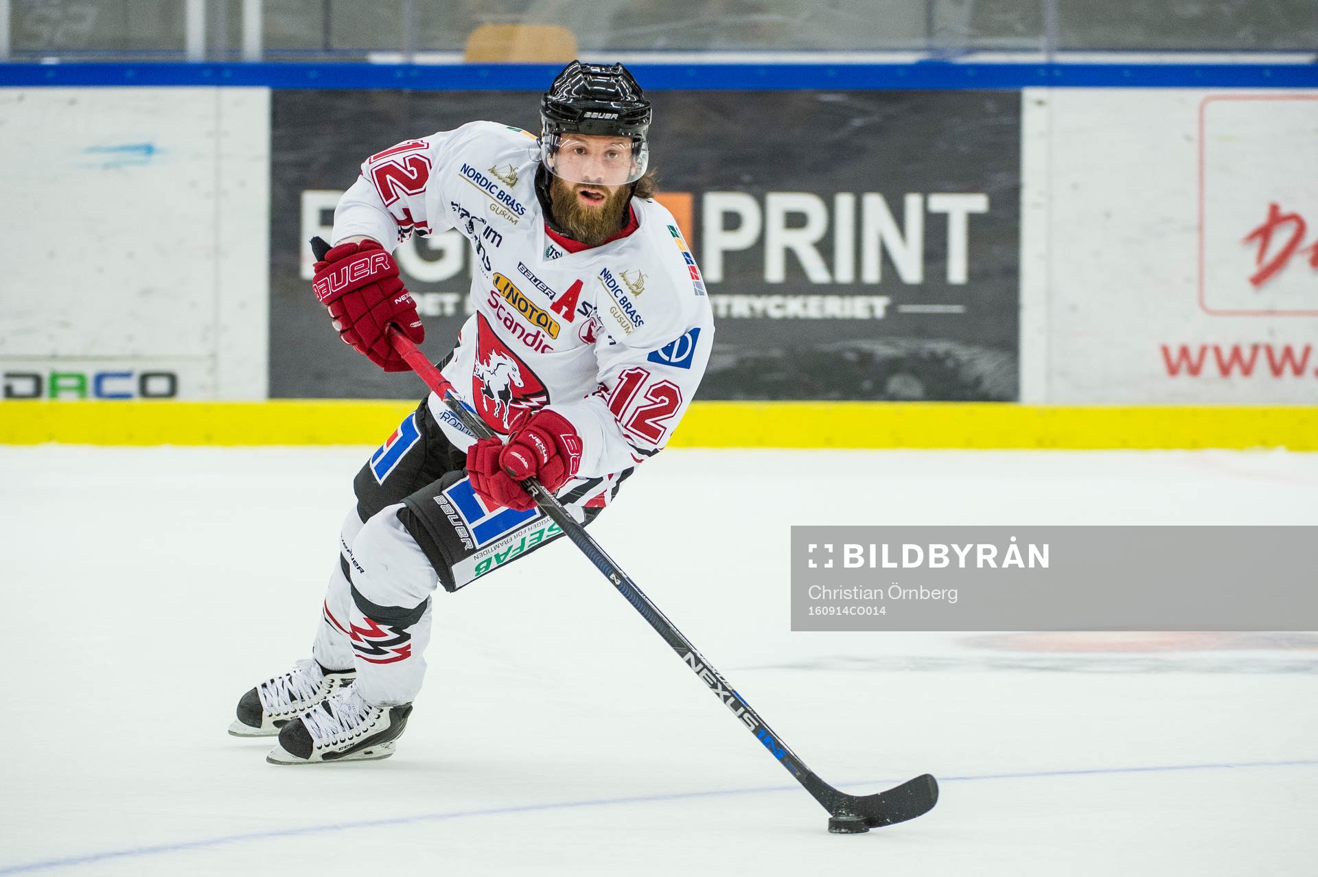 Vita Hästens Daniel Josefsson