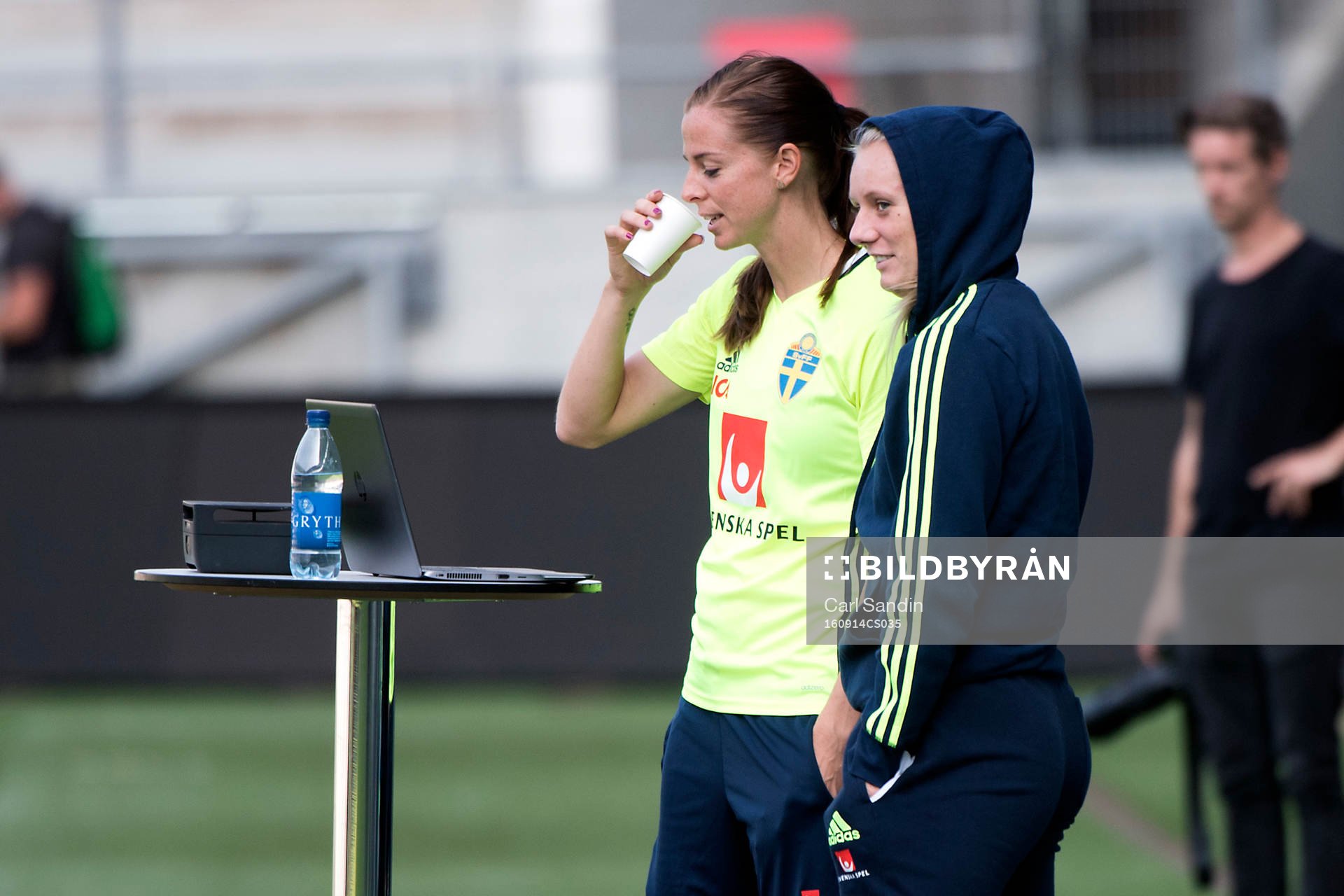 Sveriges Lotta Schelin och Stina Blackstenius