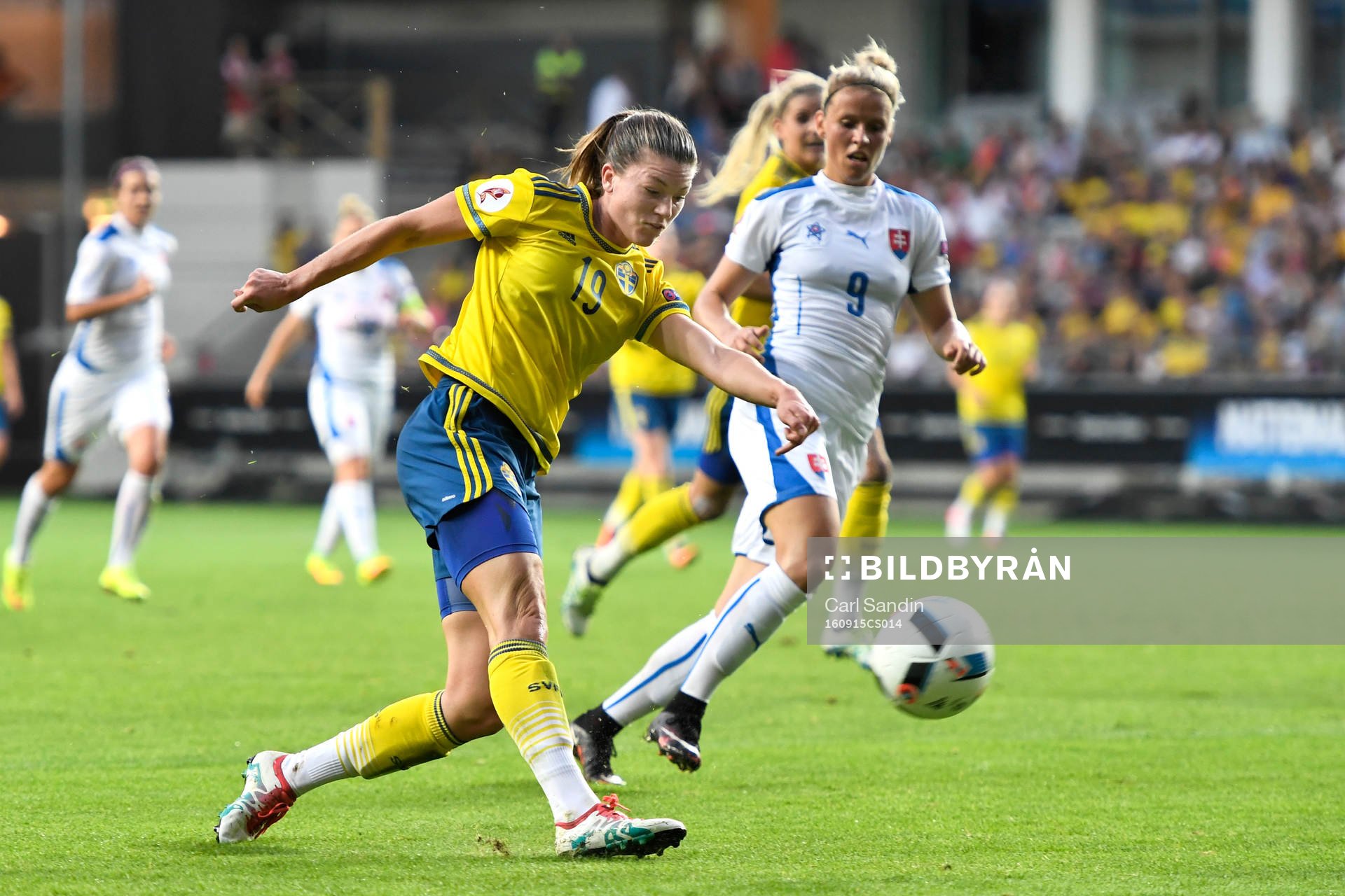 Sveriges Pauline Hammarlund och Slovakiens Jana Vojtekova