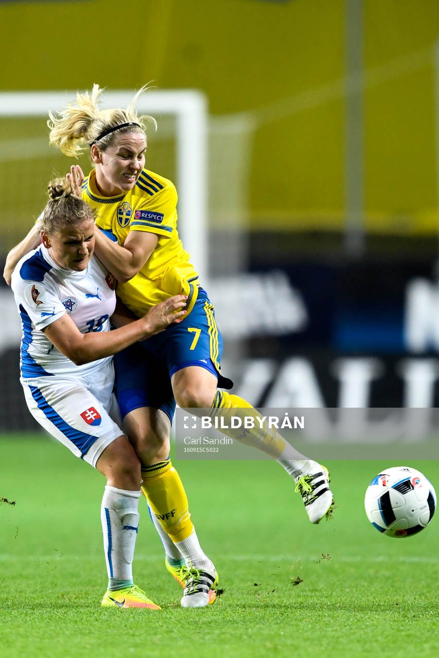 Slovakiens Dominika Skorvankova och Sveriges Lisa Dahlkvist