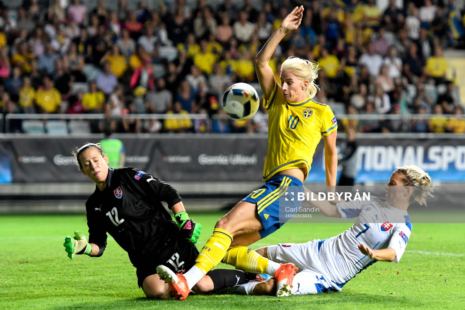 Slovakiens målvakt Maria Korenciova och Patricia