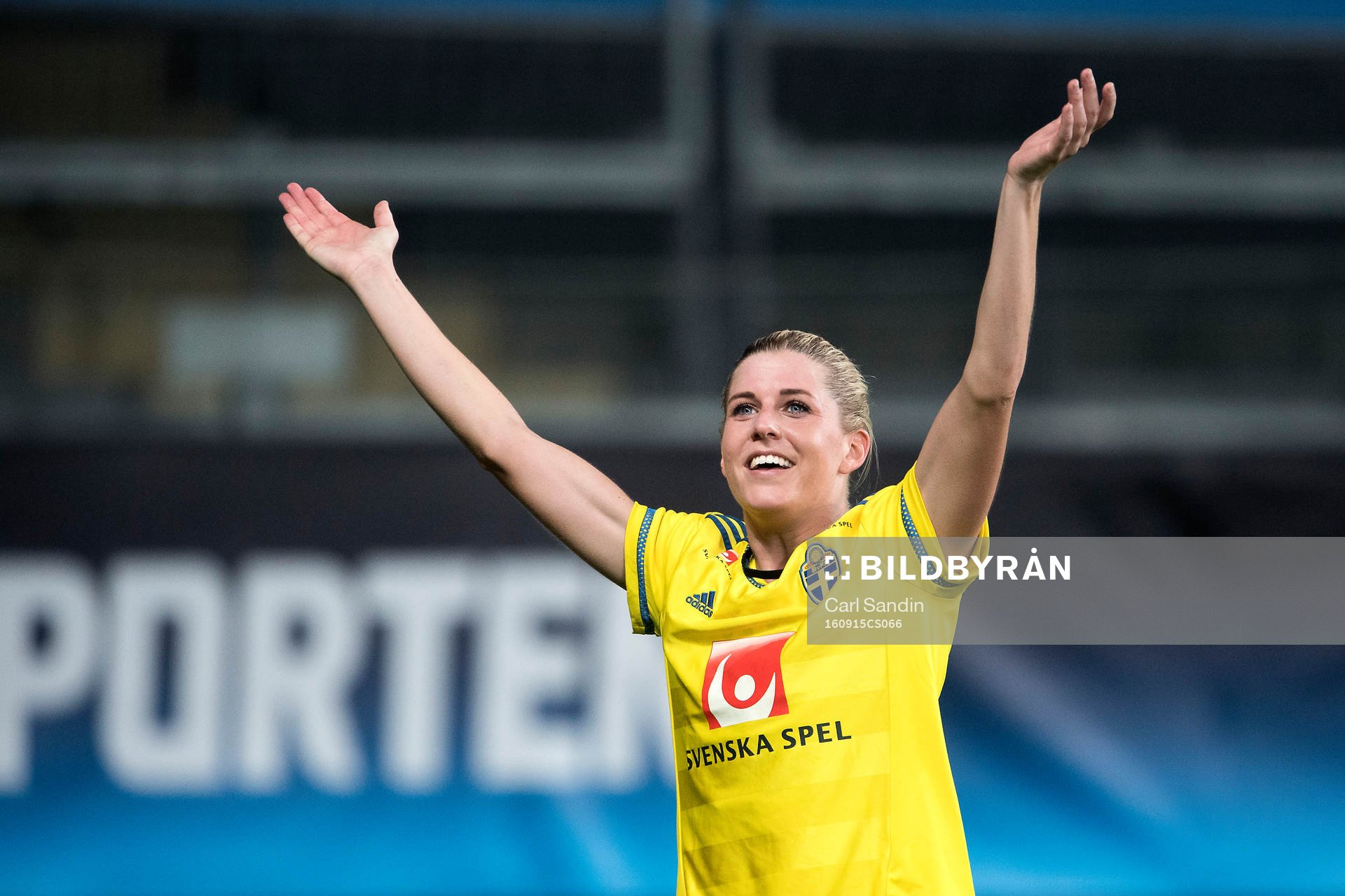 Sveriges Olivia Schough tackar publiken