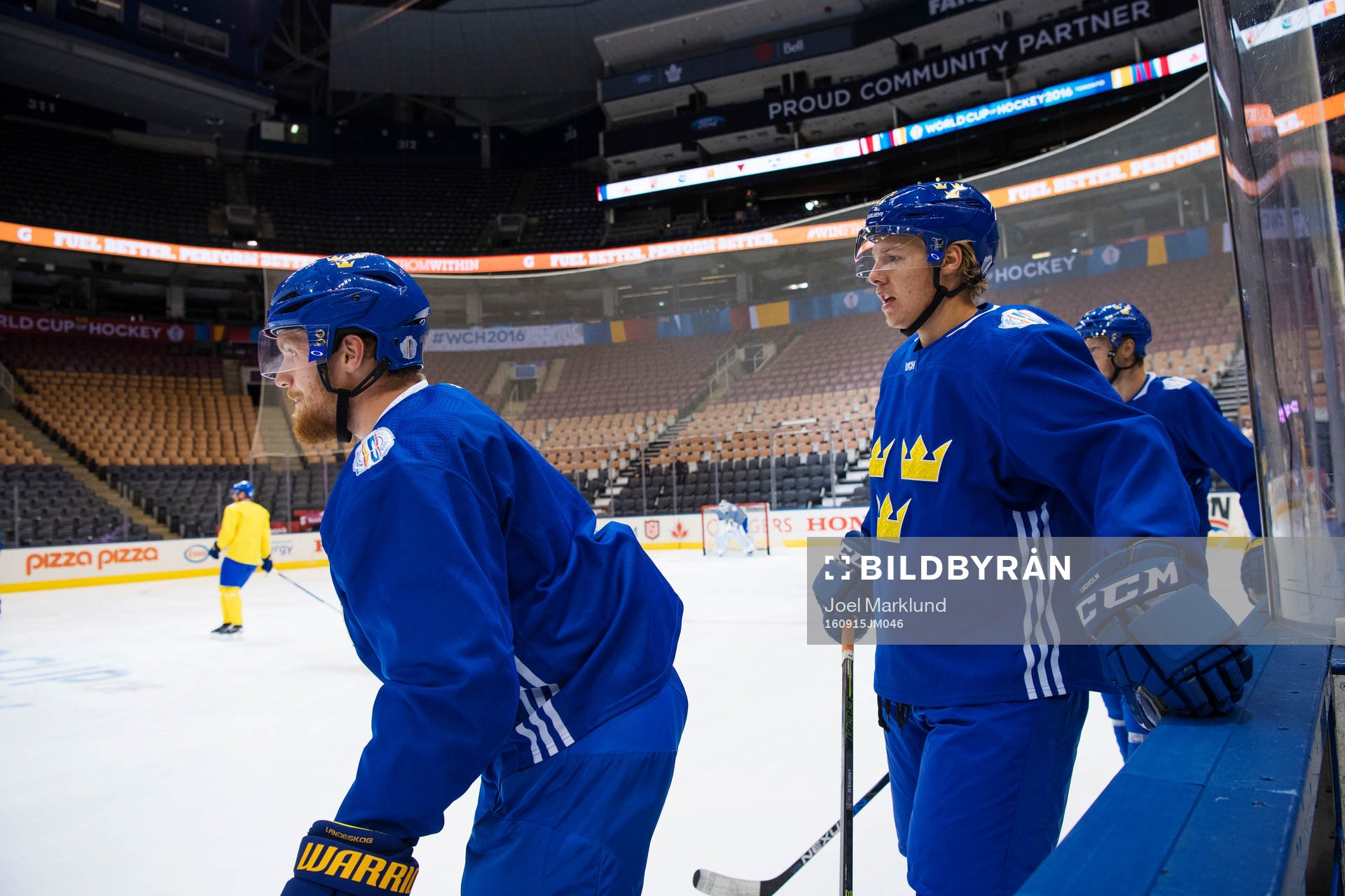Gabriel Landeskog och Hampus Lindholm