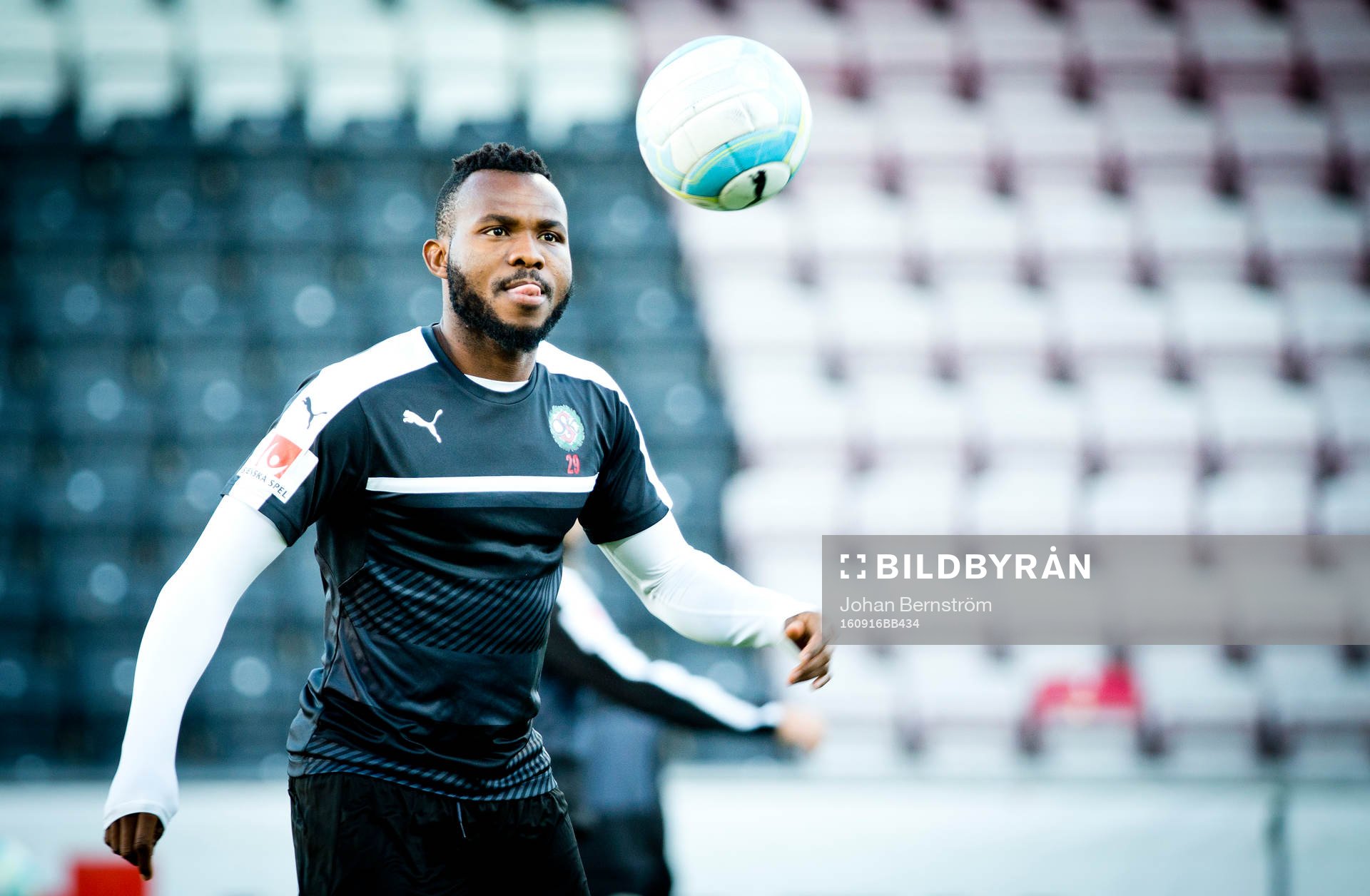Örebros Michael Junior Omah