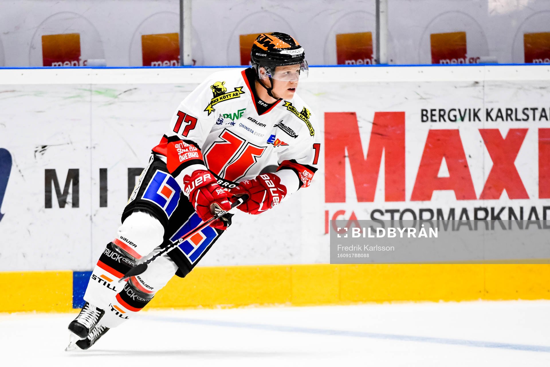 Örebros Daniel Viksten före ishockeymatchen i SHL mellan