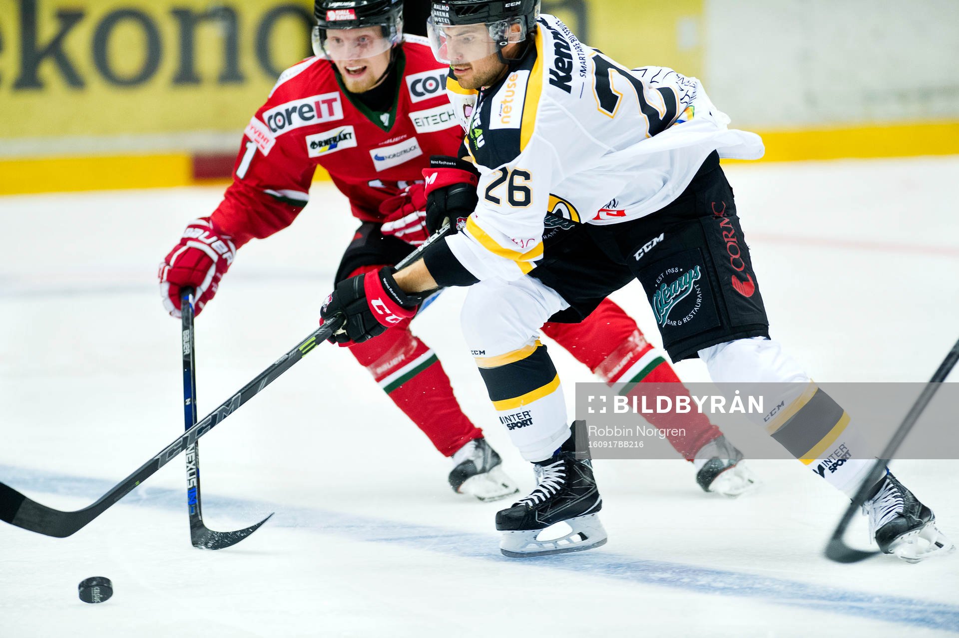 Modos Kristian Jakobsson och Panterns Mattias Persson