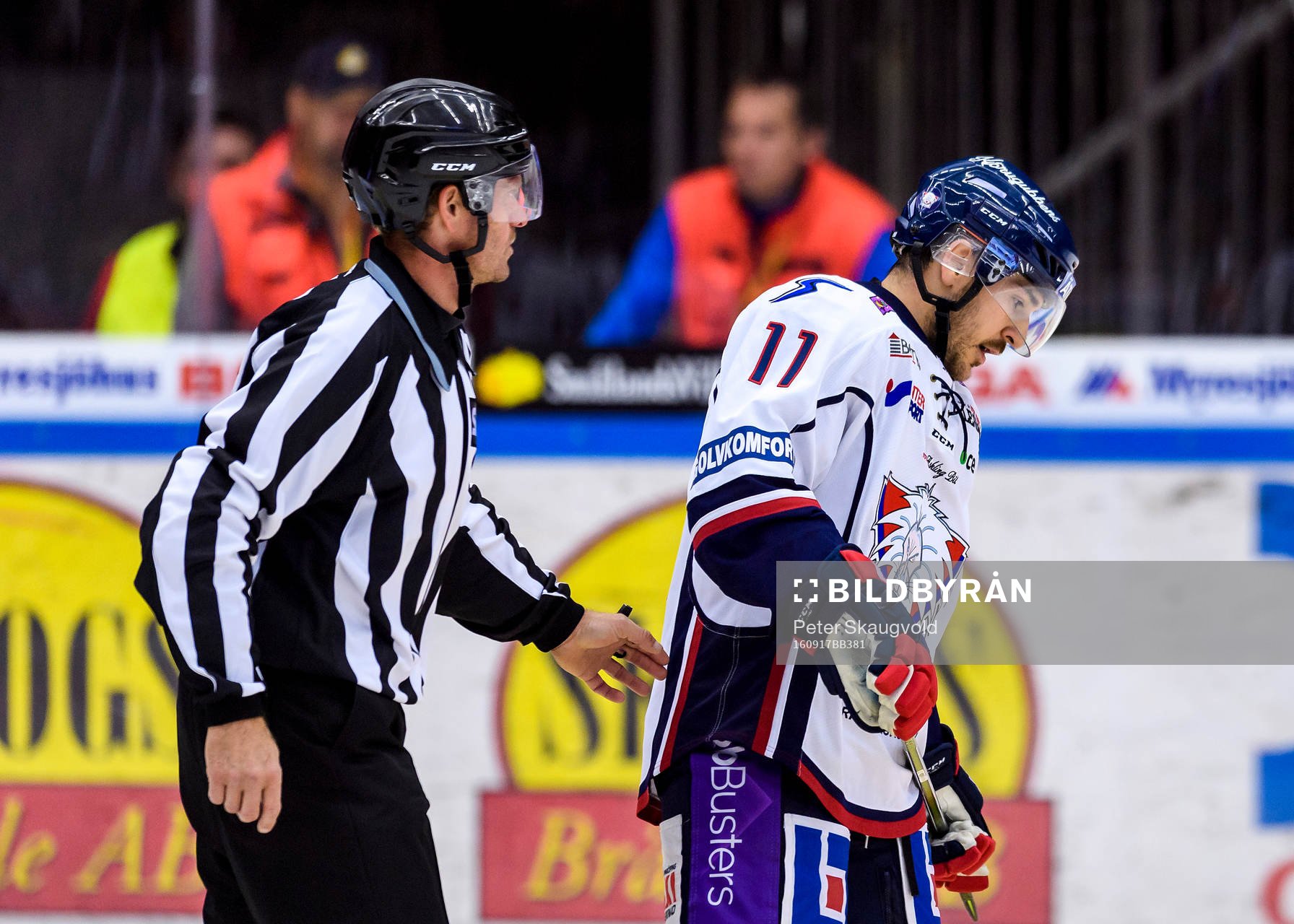 Linköpings Garrett Roe får matchstraff