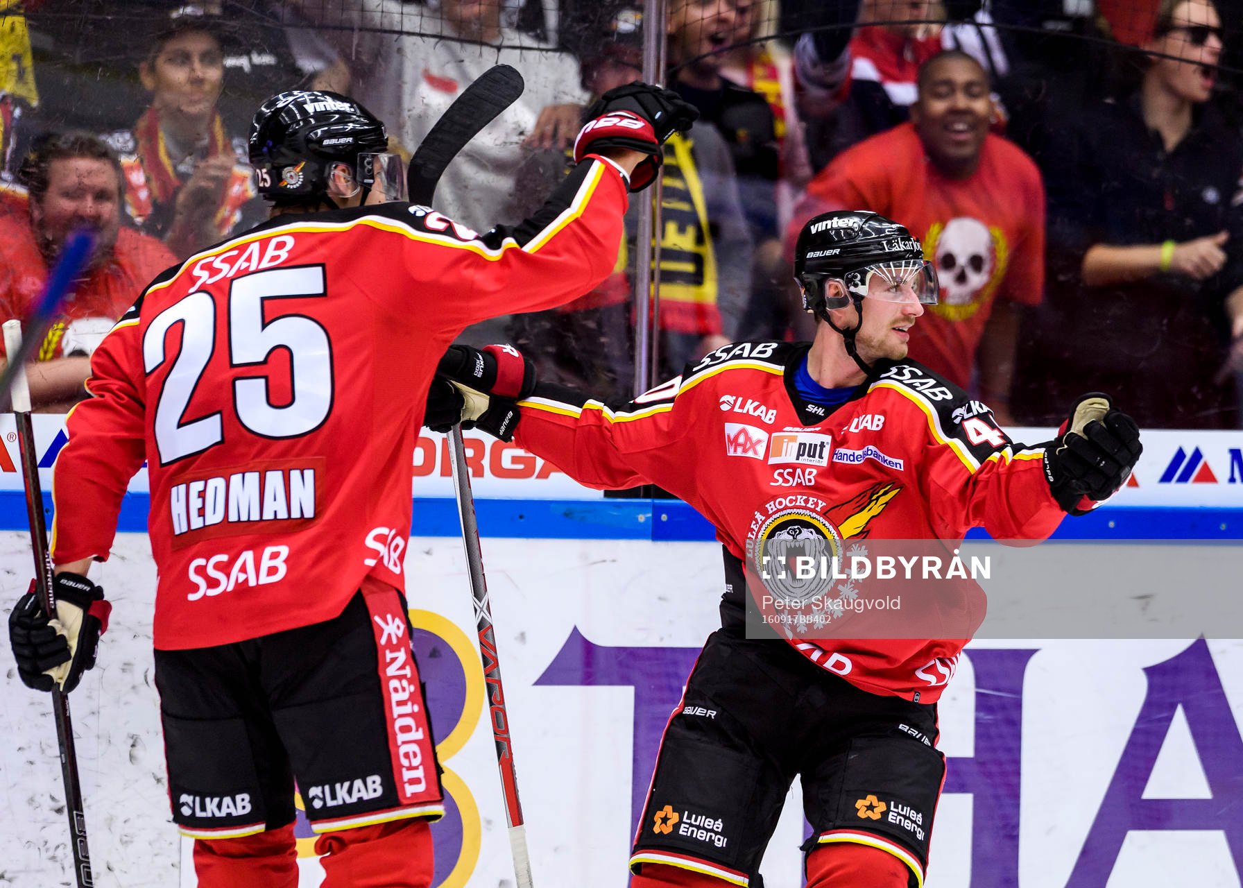 Luleås Anton Hedman (v) och Kael Mouillierat (h) jublar